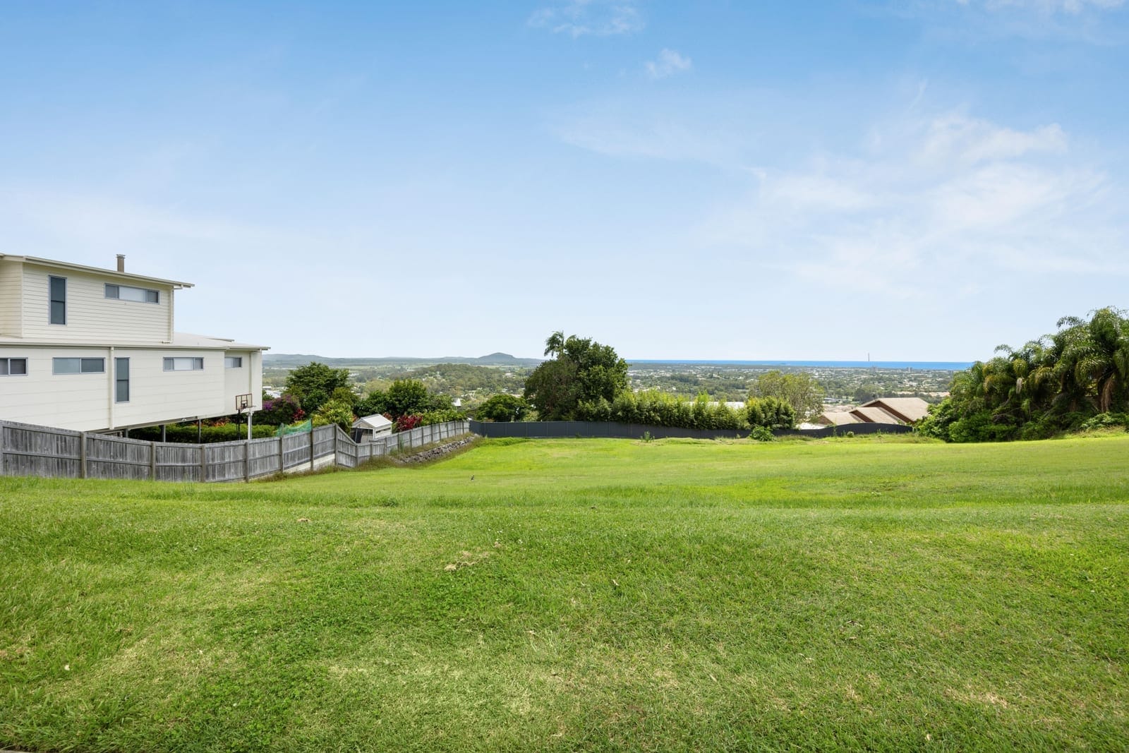 Prime Coastal Block with Panoramic Views on Buderim’s Peak