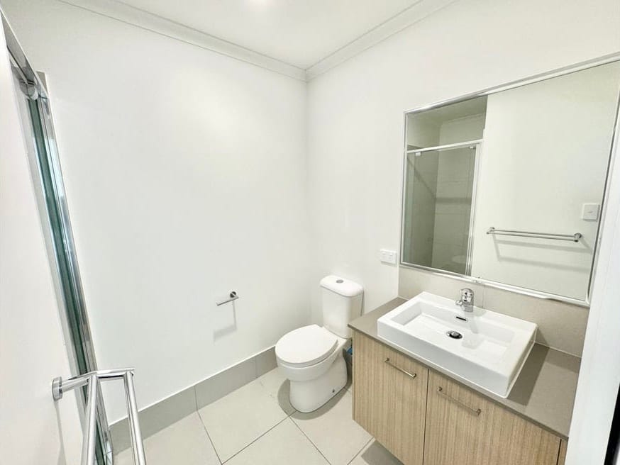 Ultra Stylish & Modern 2 Bedroom Townhome
