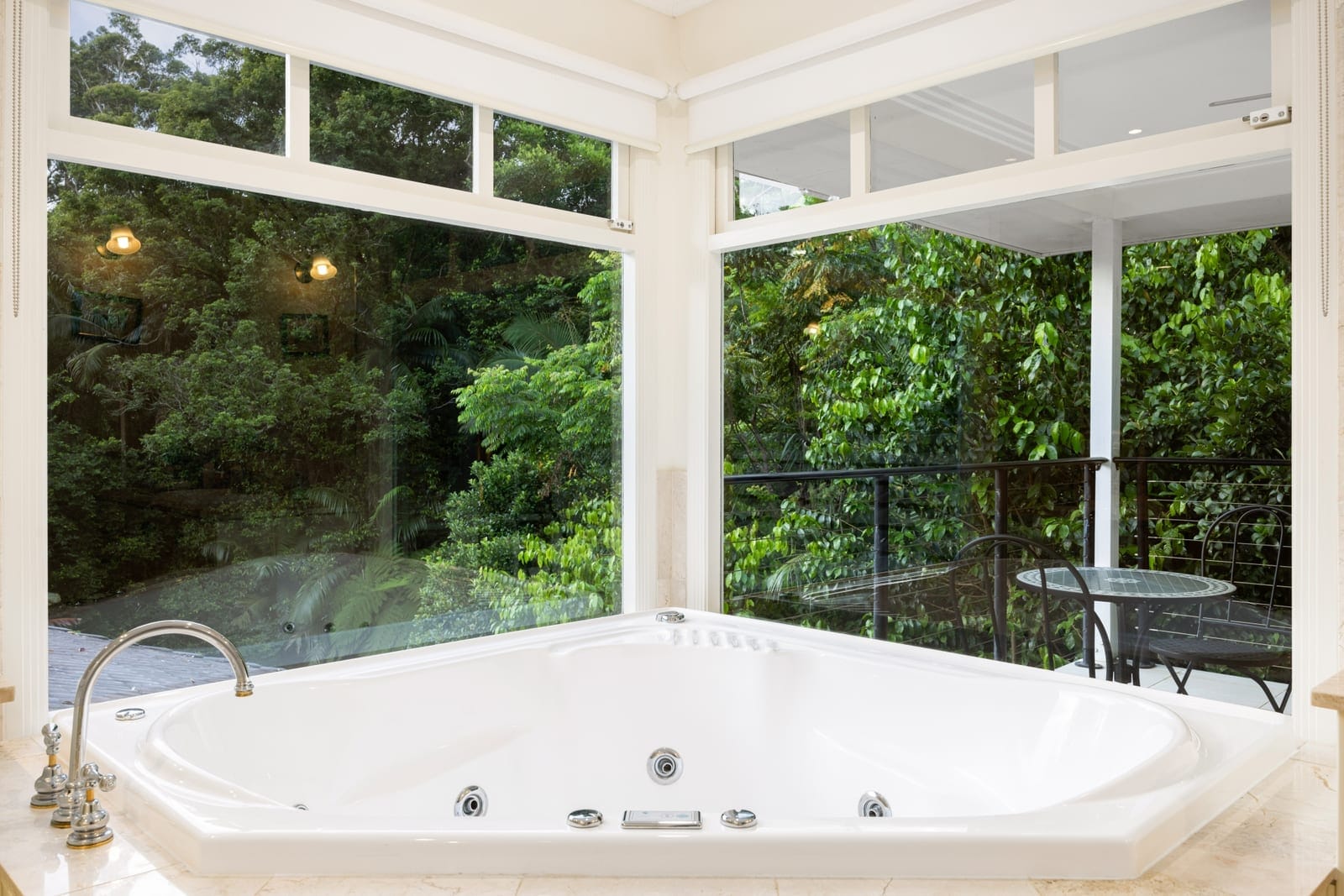 Timeless Grandeur and Provincial Elegance in Buderim