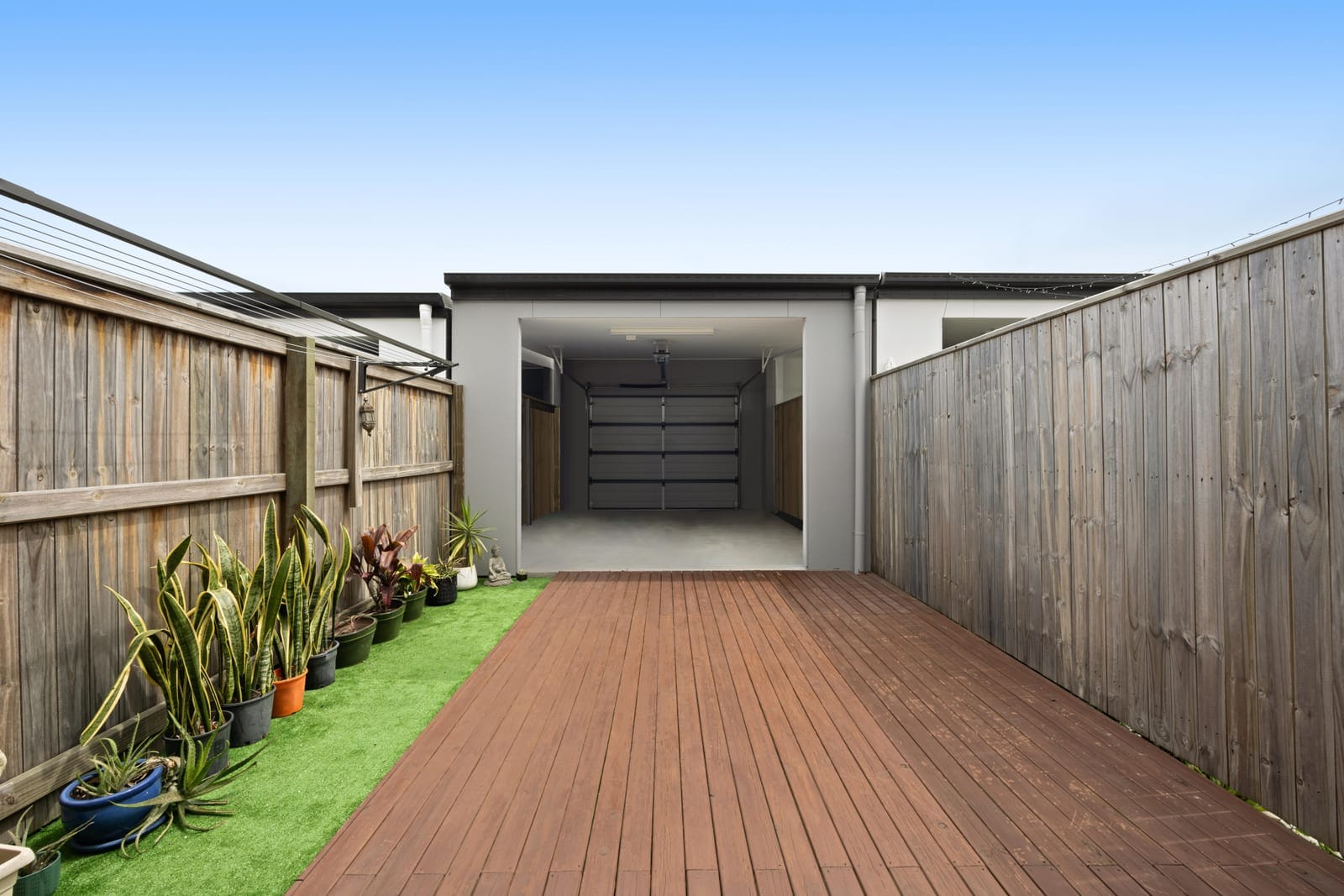 Smart Investment or Ideal First Home: A Property with Endless Potential!