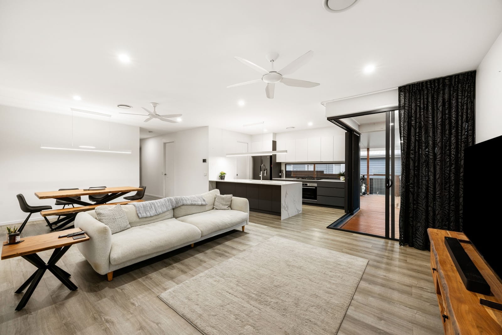 Effortless Modern Living the Family will LOVE