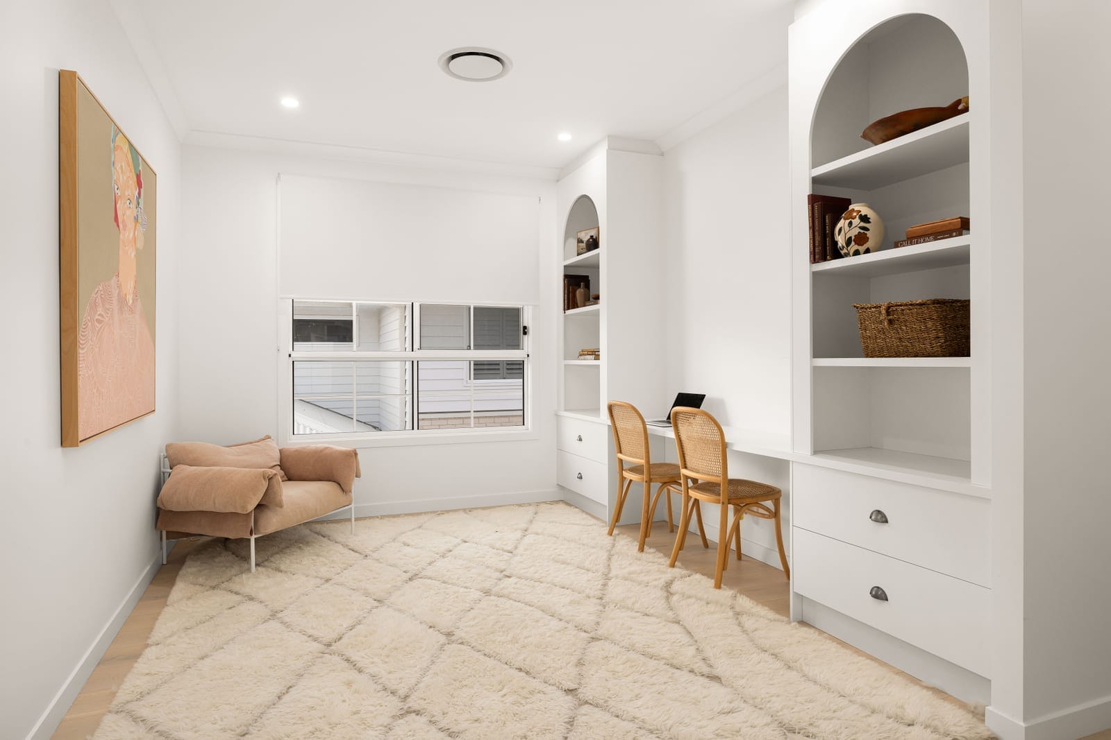 Presentation, Lifestyle, Location