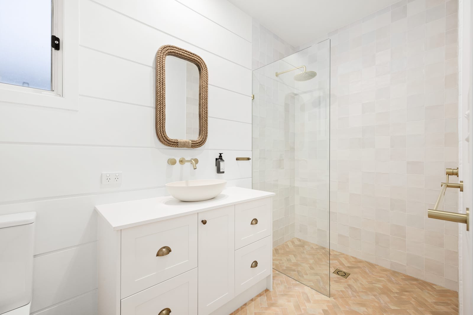 Presentation, Lifestyle, Location