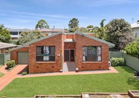 Buderim Charm In Quite Street
