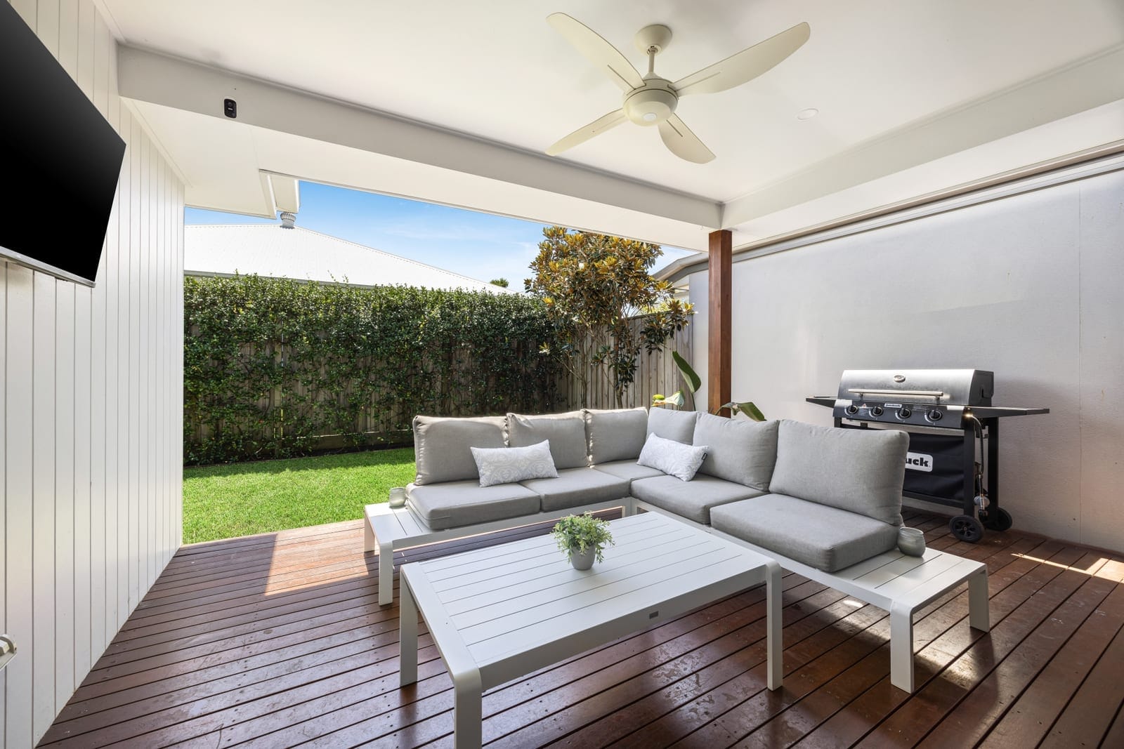 Stylish Family Home + SPA + Solar - Just Minutes from the Sand and Surf!