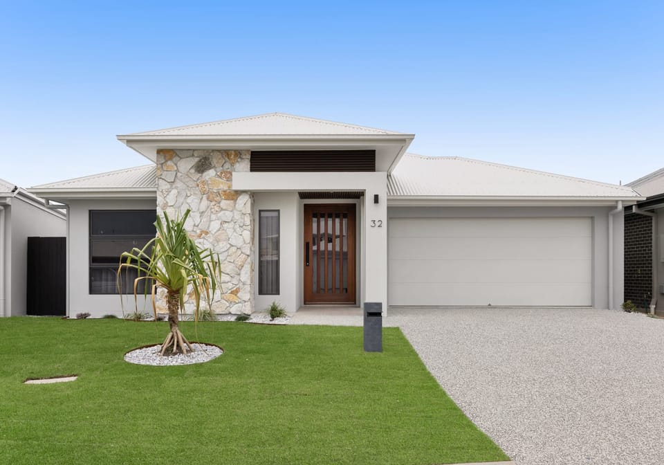 SOLD by Team Cassie Kennedy!
