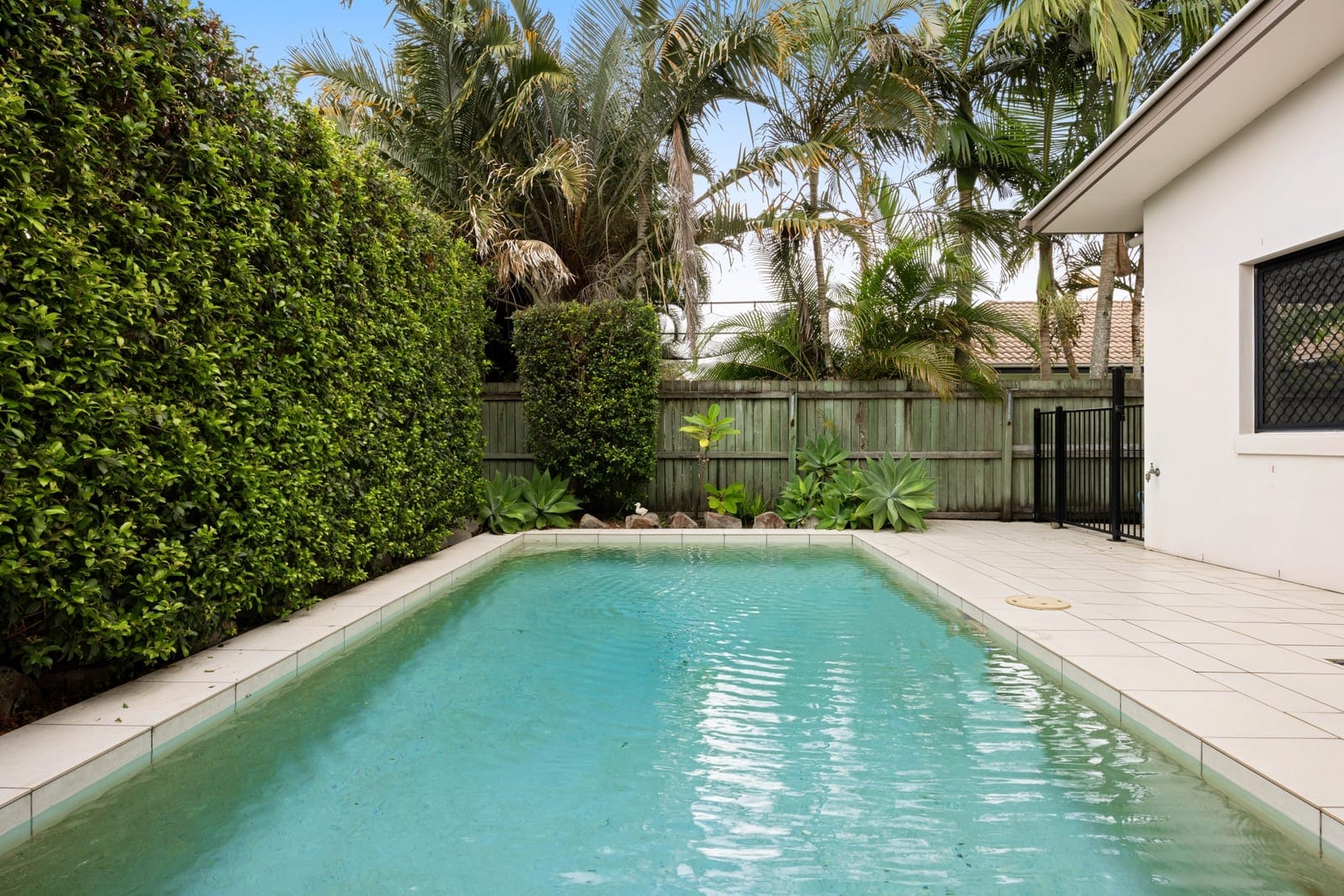 Expansive Outdoor Living, Poolside Entertaining – Blissful Family Living in Paradise!
