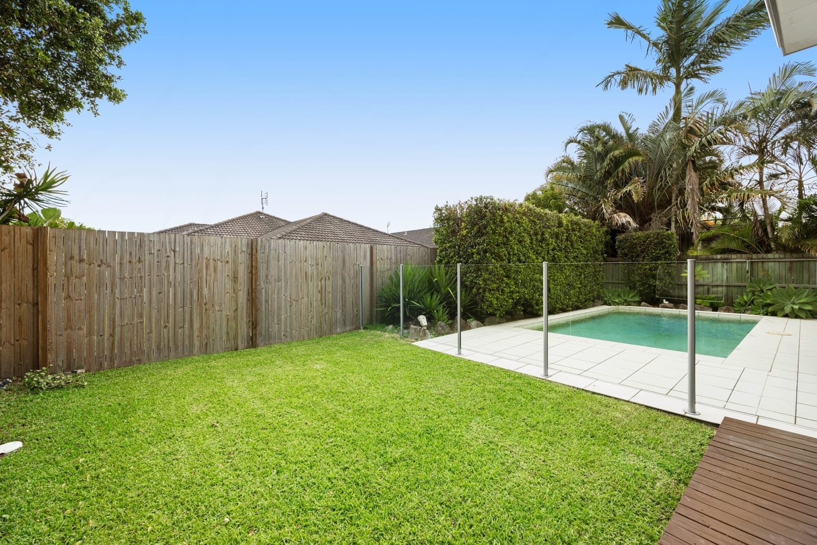 Expansive Outdoor Living, Poolside Entertaining – Blissful Family Living in Paradise!