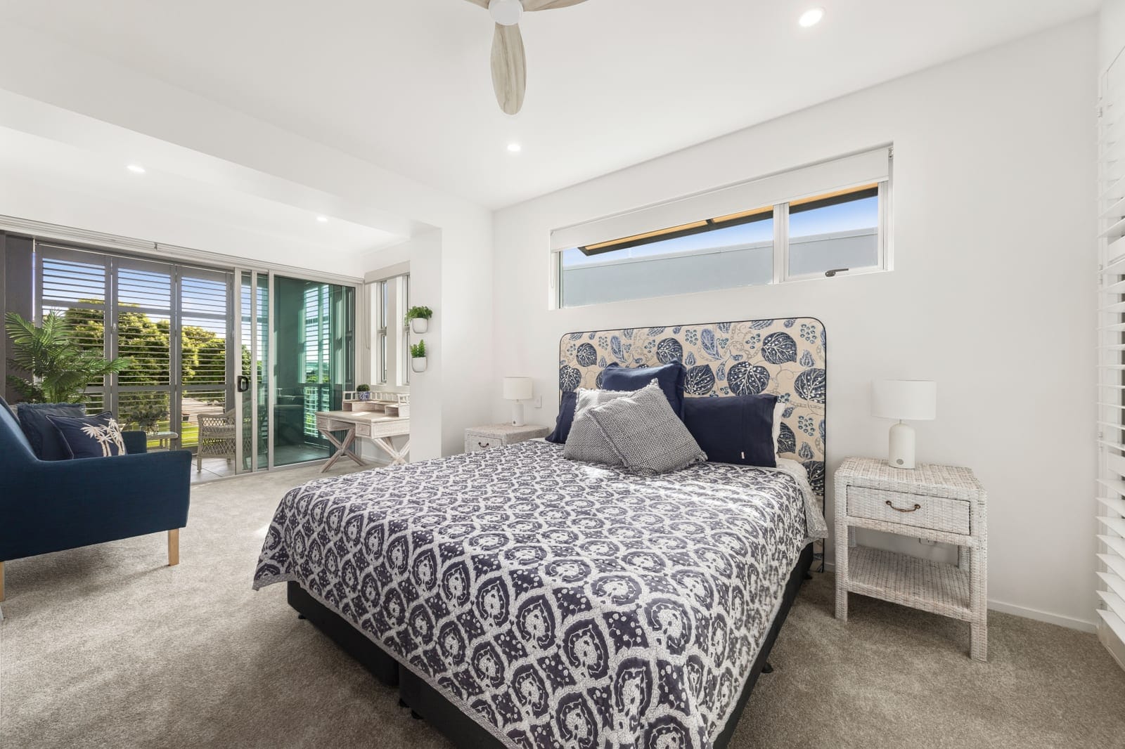 Minyama Magnificence: Light, Height, Luxury