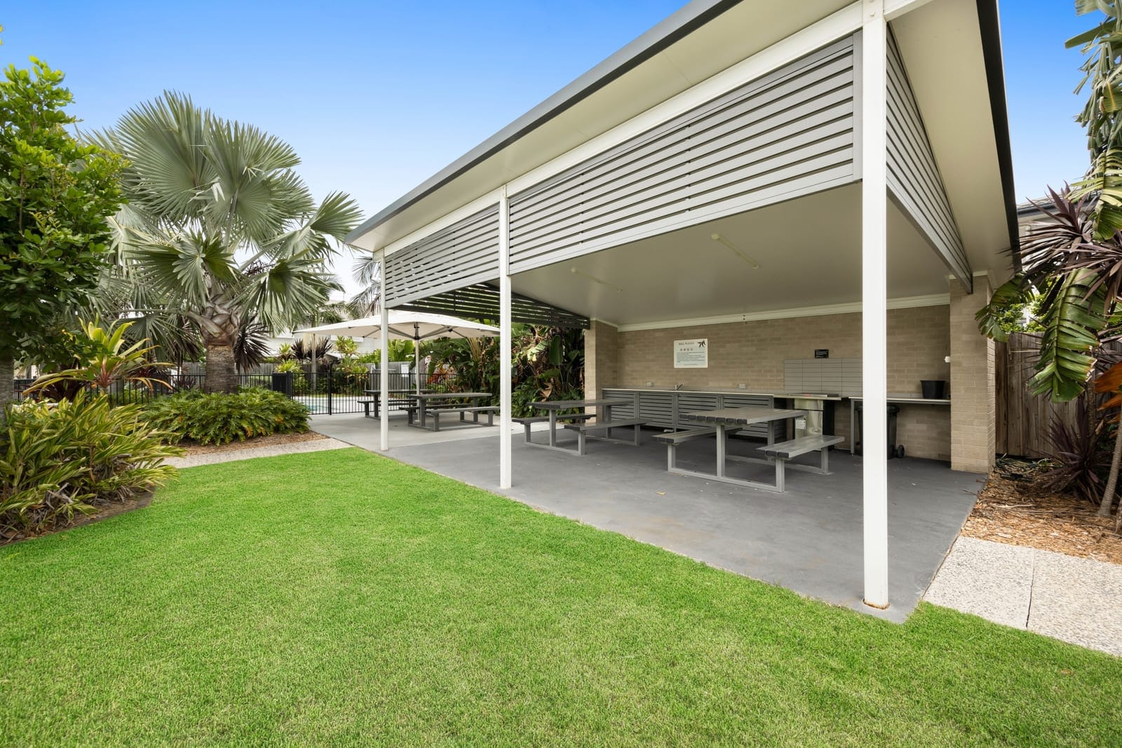 Exclusive Investment Opportunity: Bright Corner Townhouse in Nudgee Square