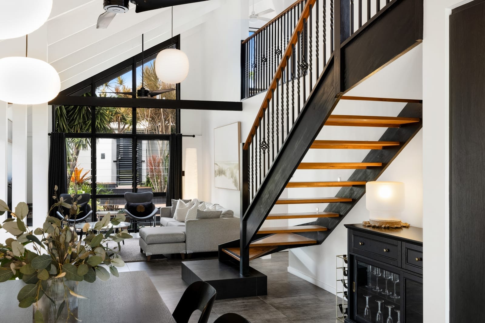 Effortless Coastal Living in the Heart of Mooloolaba