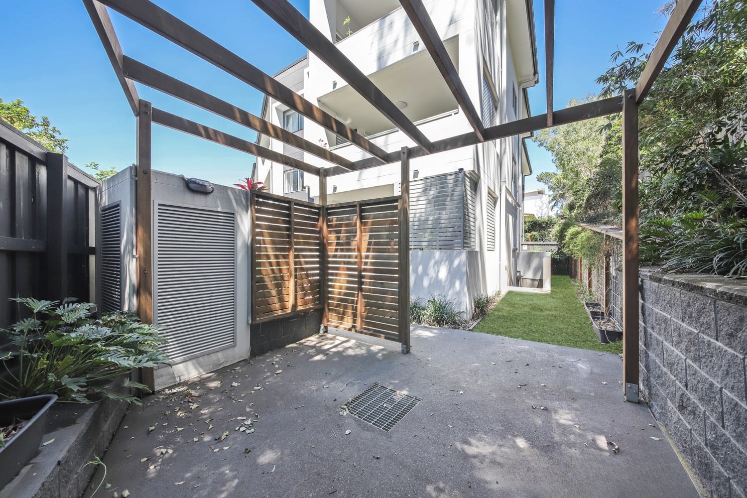 SOLD BY JAMIE VIBERT