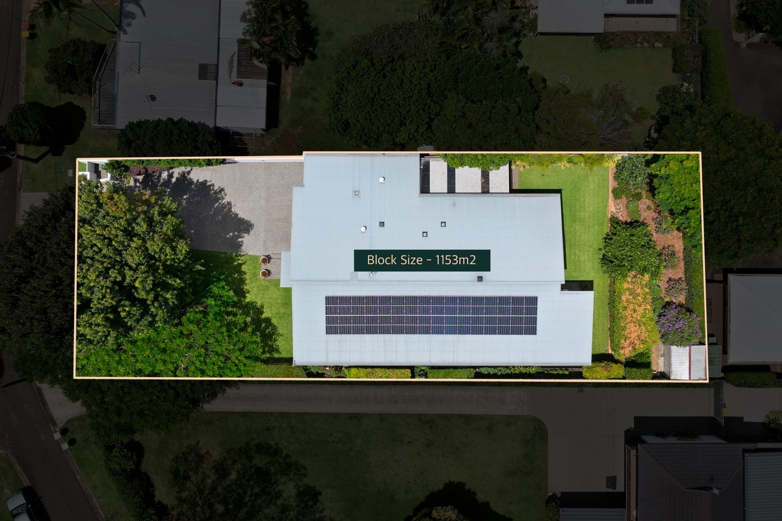 Modern Elegance on Top of Buderim