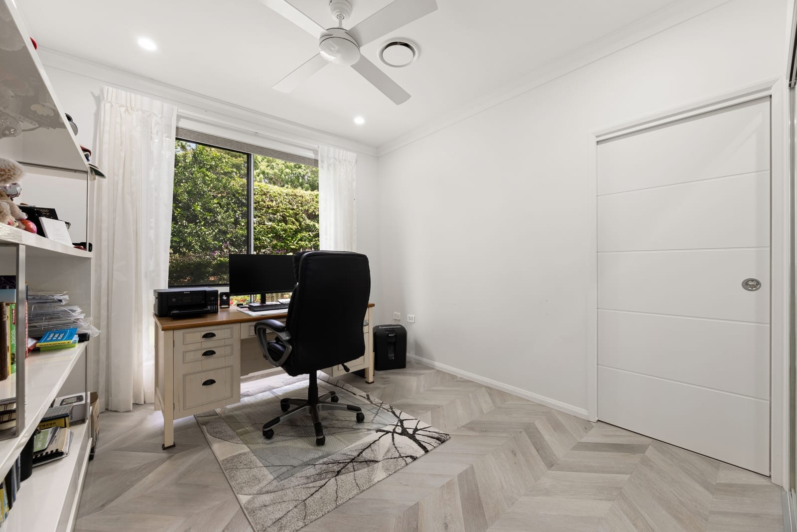 Modern Elegance on Top of Buderim