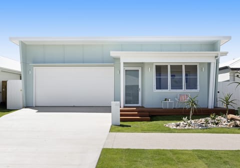 SOLD by Team Cassie Kennedy!