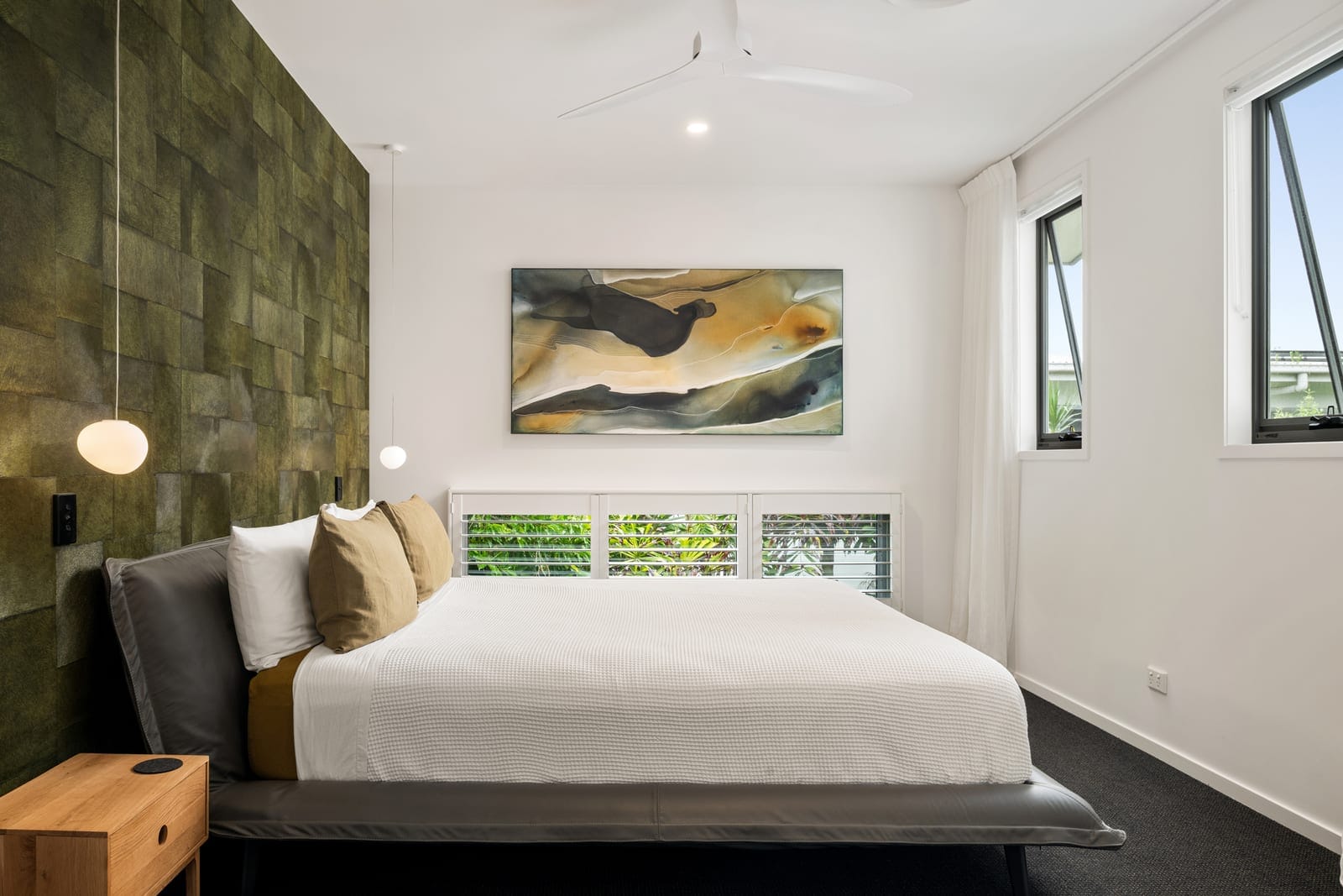 Private Contemporary Sanctuary