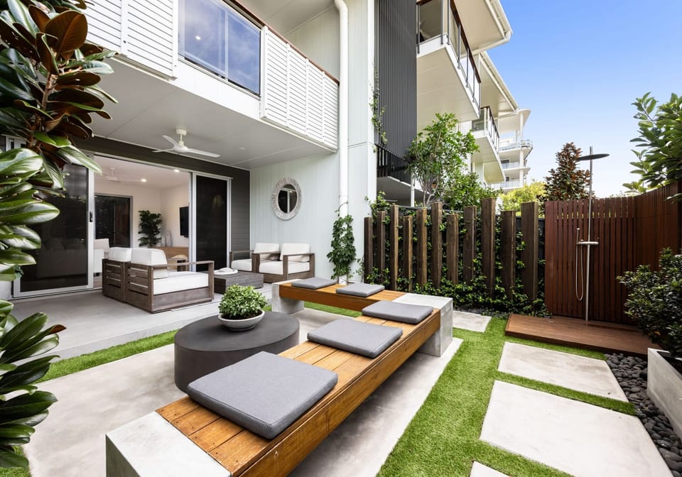 Freehold Beach House With Views and Private Lift