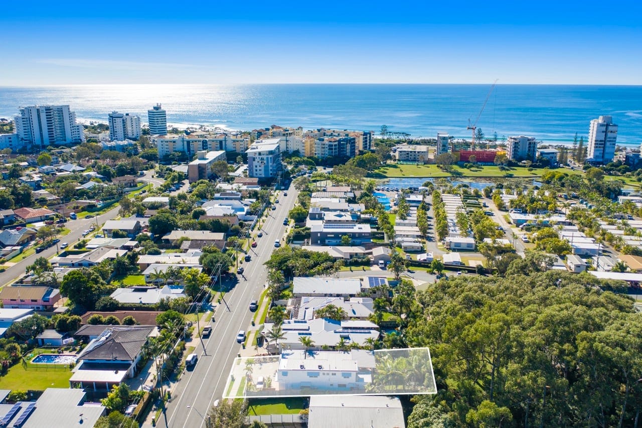 Ultimate Flexibility: Coastal Luxe Lifestyle + Income + 2 Dwellings