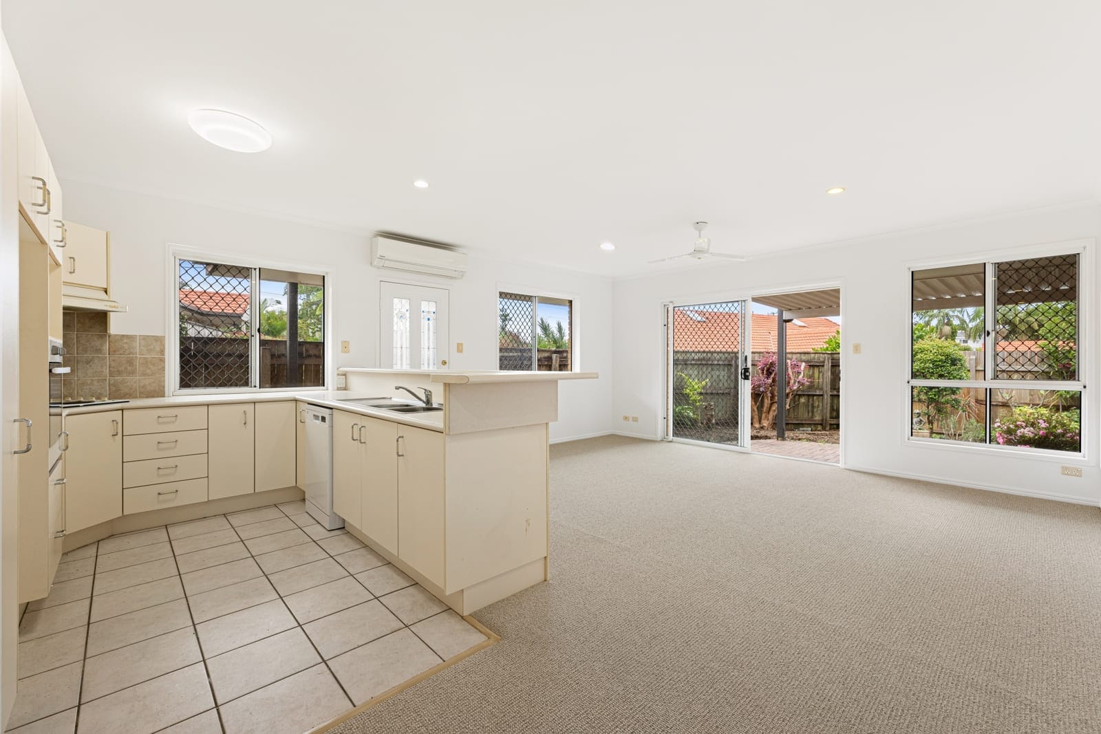 SOLD by Ollie Lehmann