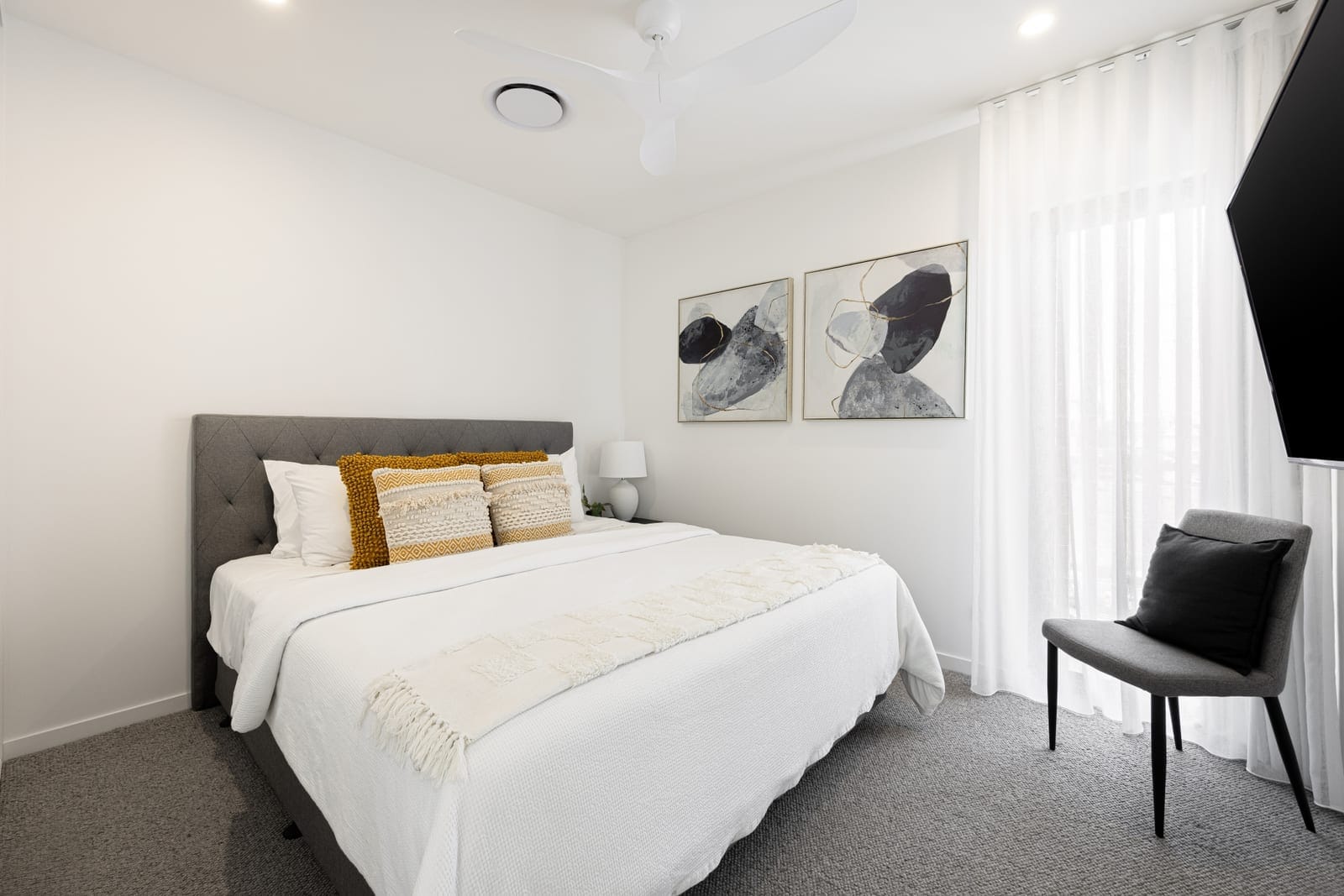 Luxury Beachside Townhouse with Private Pool & Lift
