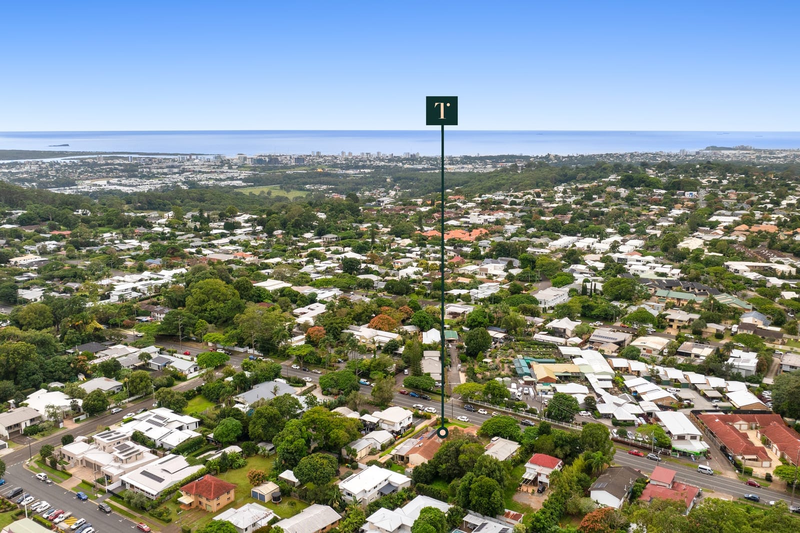 800m2 PRIME Location: Rebuild or Renovate!
