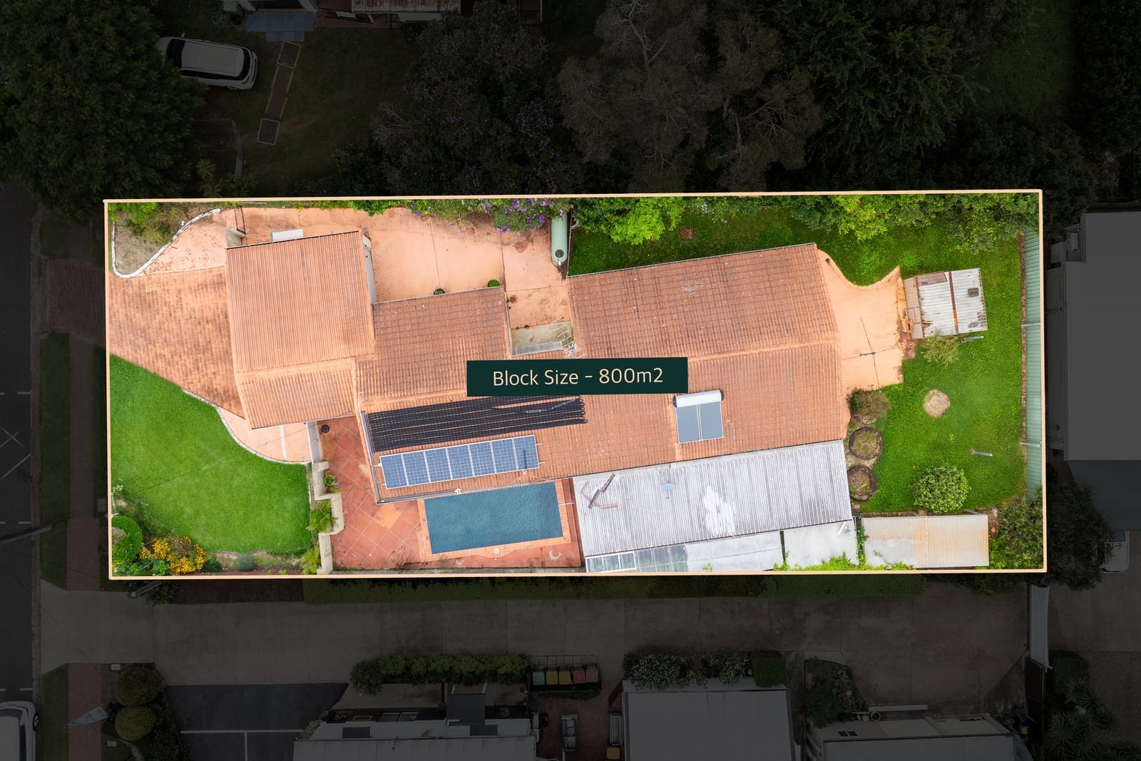 800m2 PRIME Location: Rebuild or Renovate!