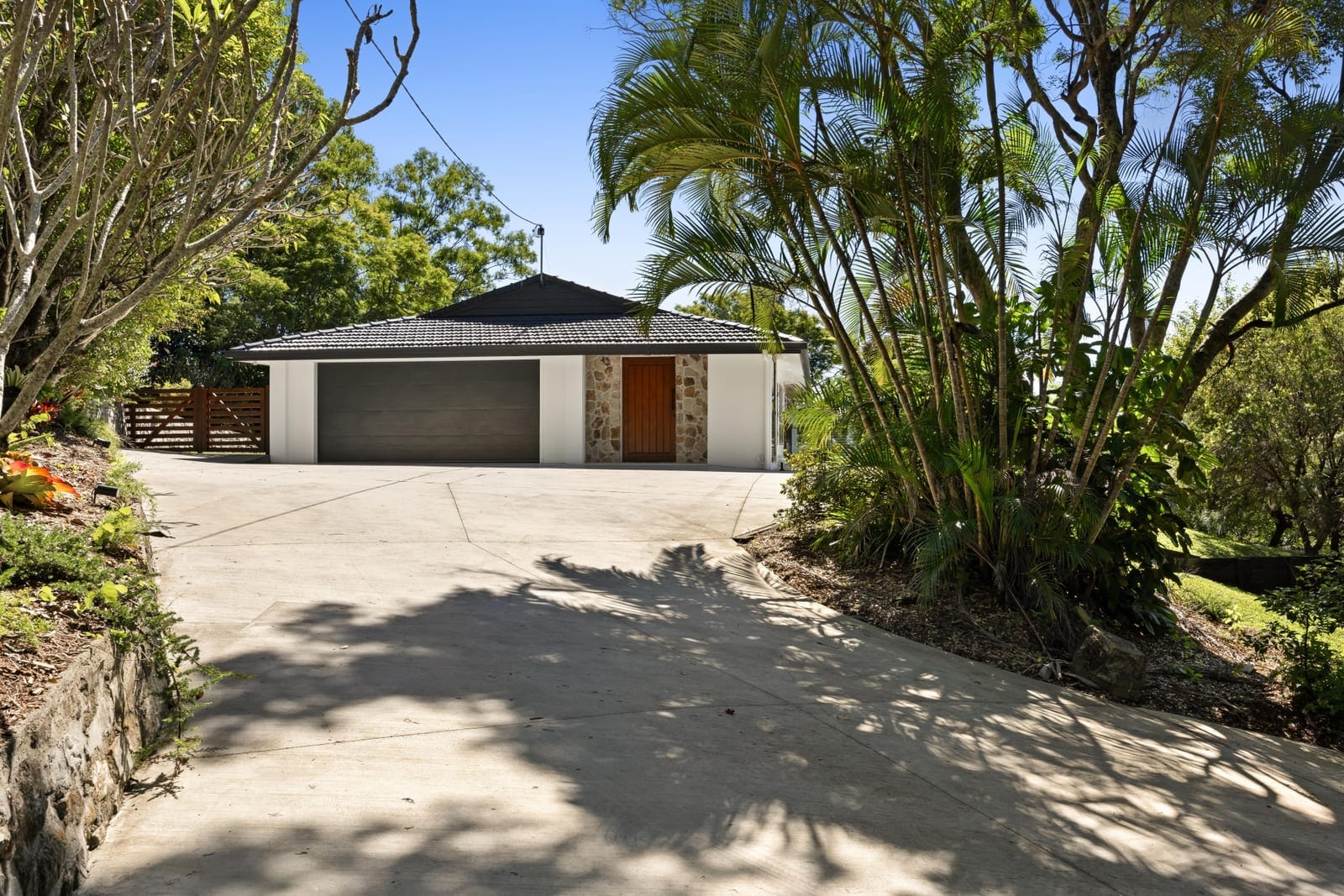 Luxury Acreage With Pool & Dual Living