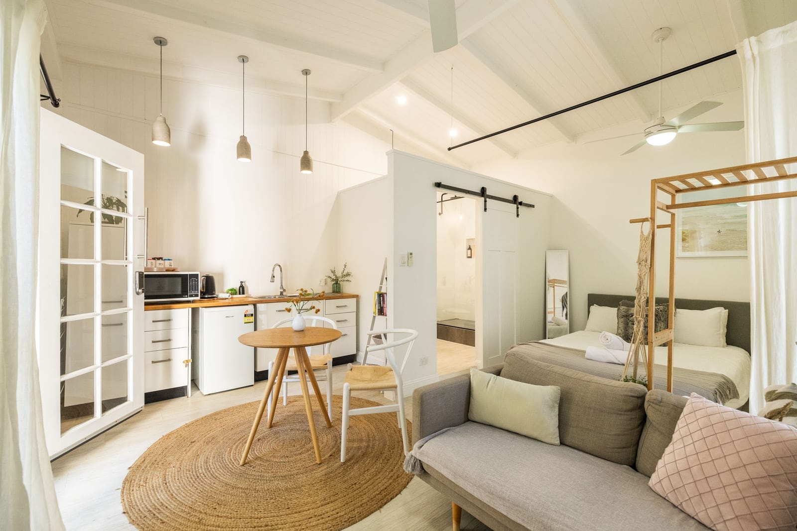 Mooloolaba Magic: Dual Living or Airbnb $$$