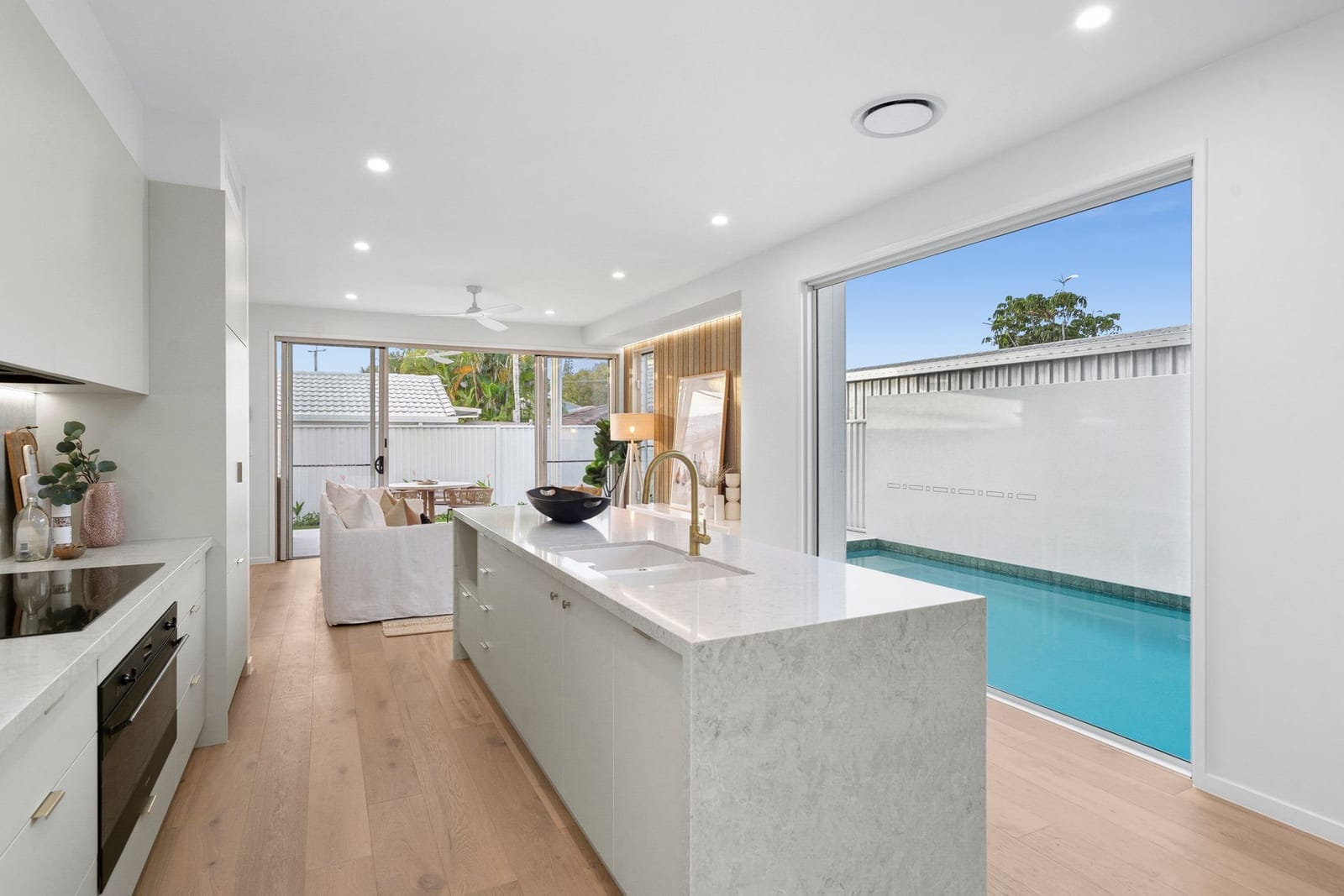 Brand New, High-End Designer Living!
