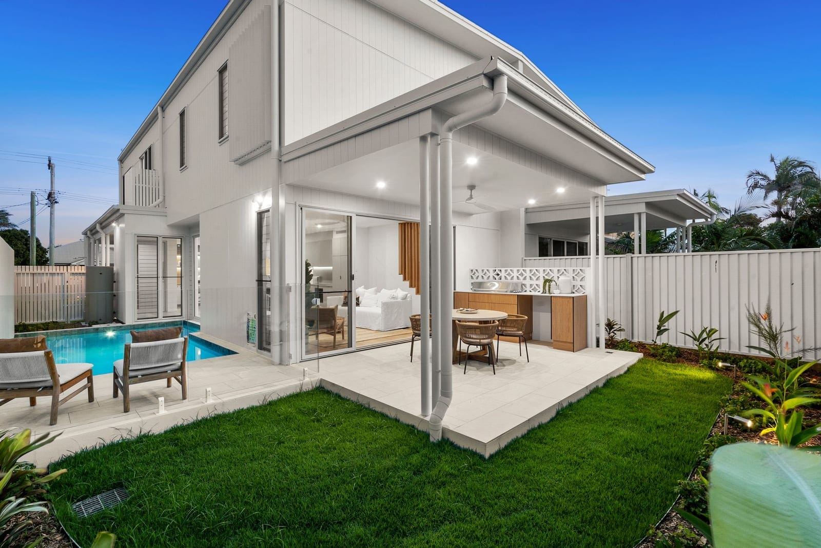 Brand New, High-End Designer Living!