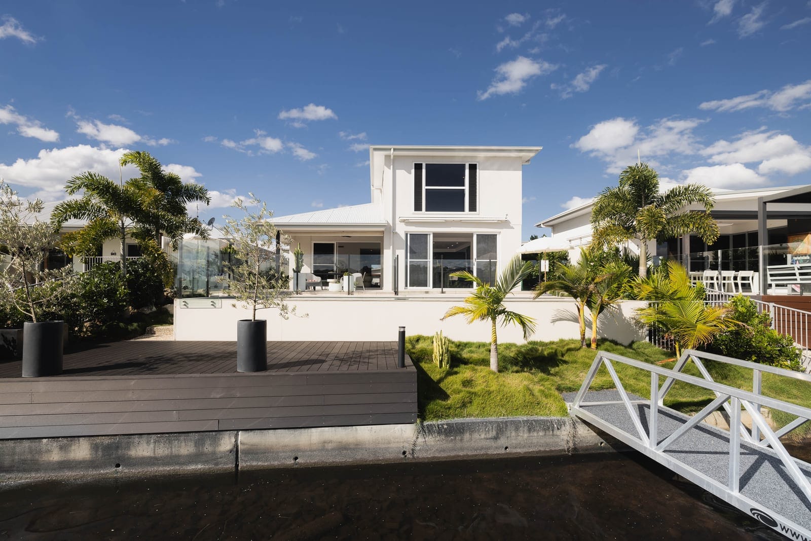 Designer Family Waterfront: Deepwater Access