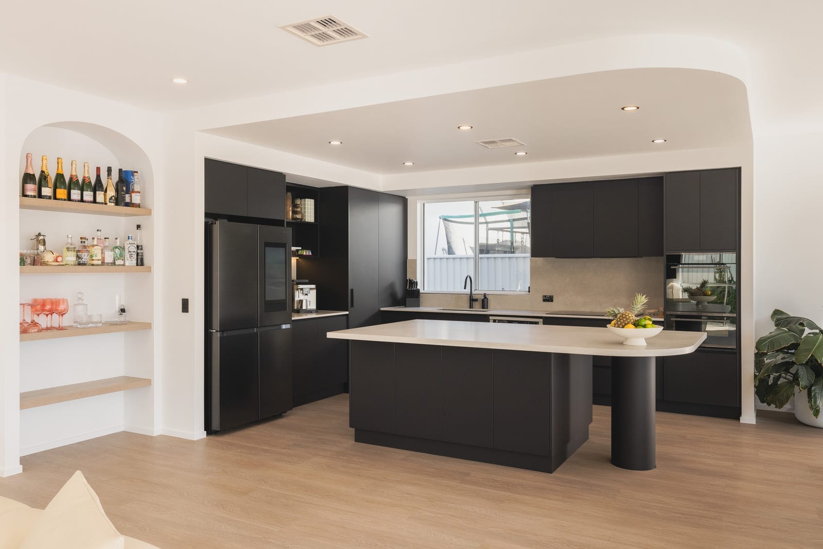 Designer Family Waterfront: Deepwater Access