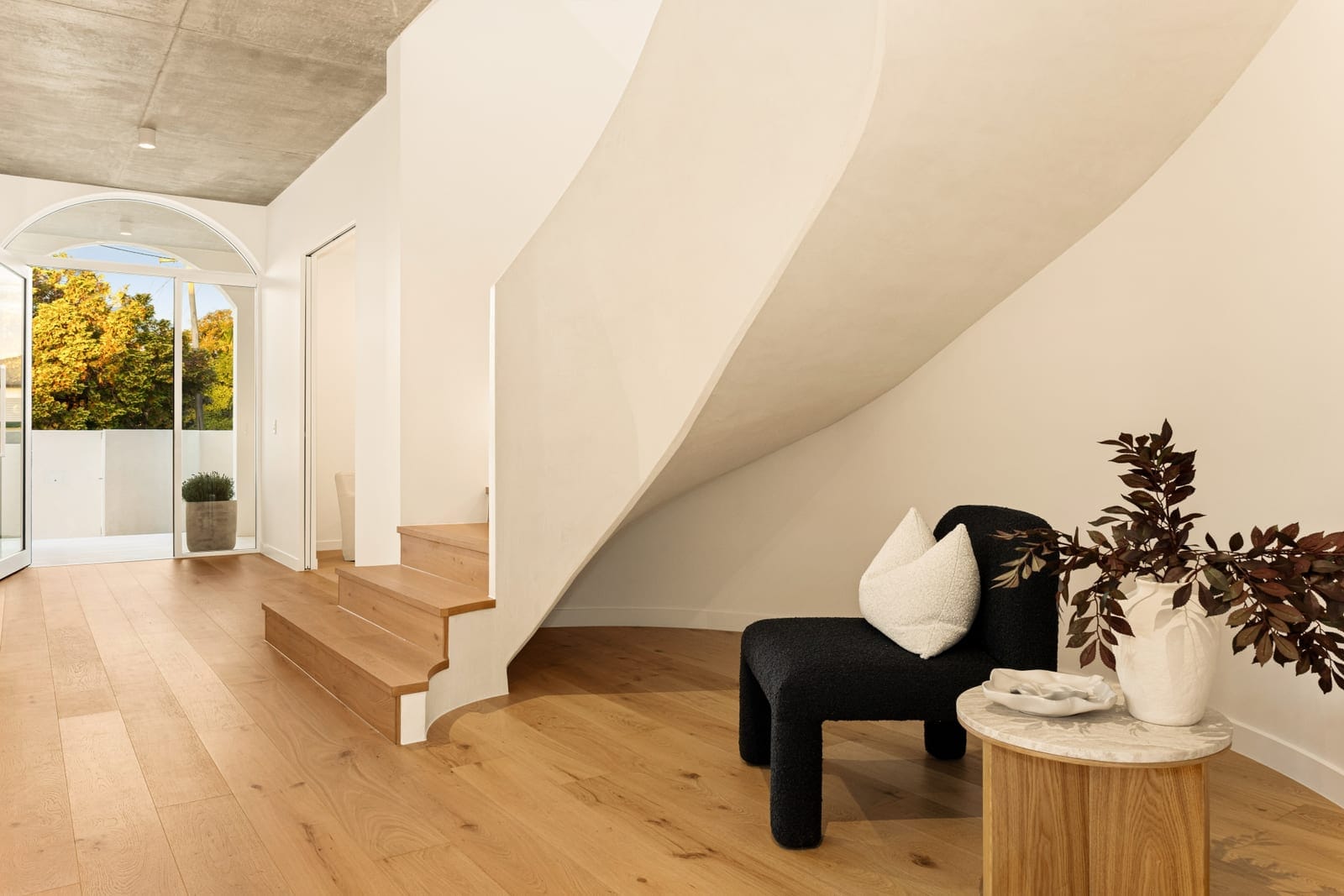 CORSICA - A Breathtaking Custom Build: High-End Stunner on TOP!
