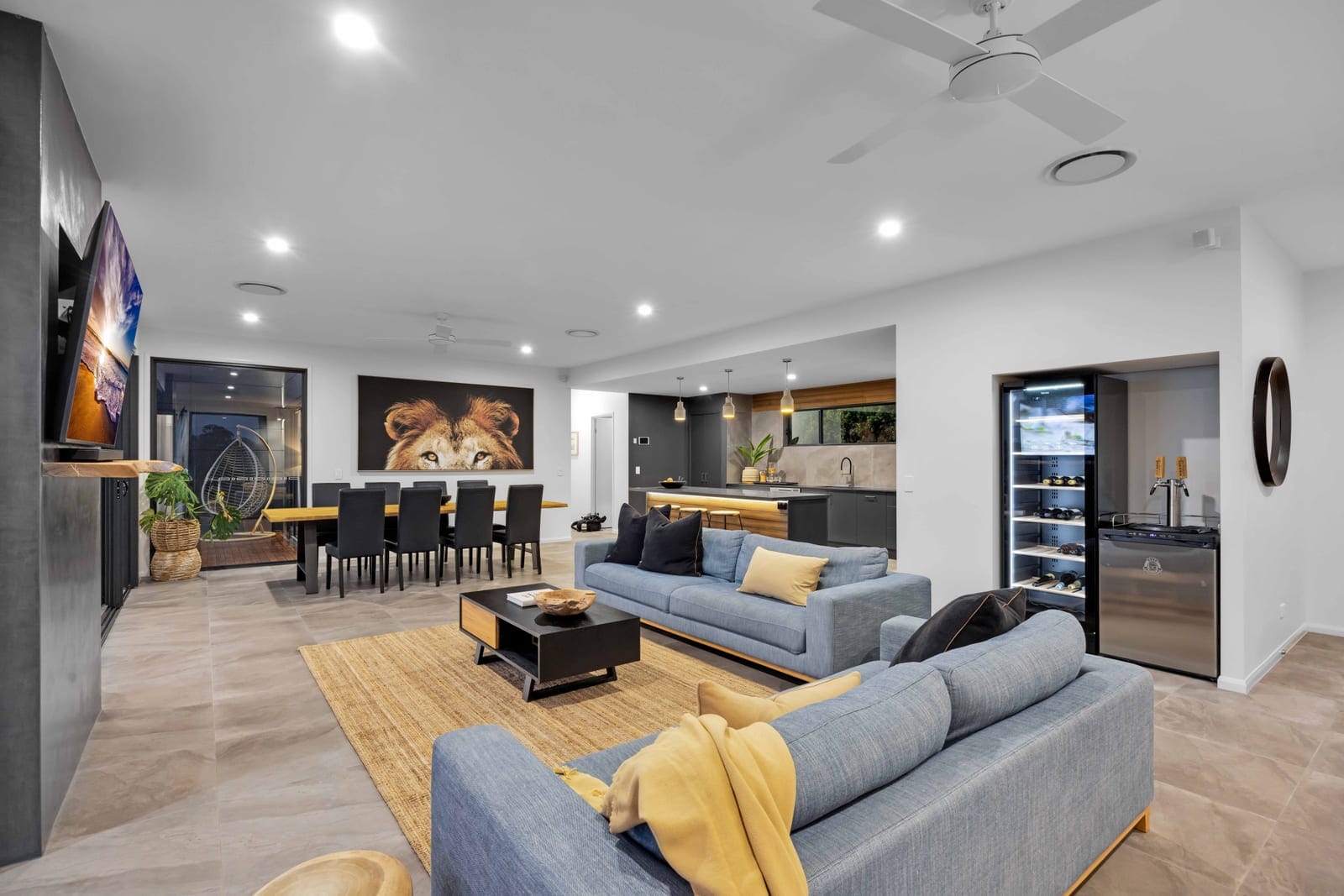Panoramic Views, Privacy and Sophistication - this is elevated living!