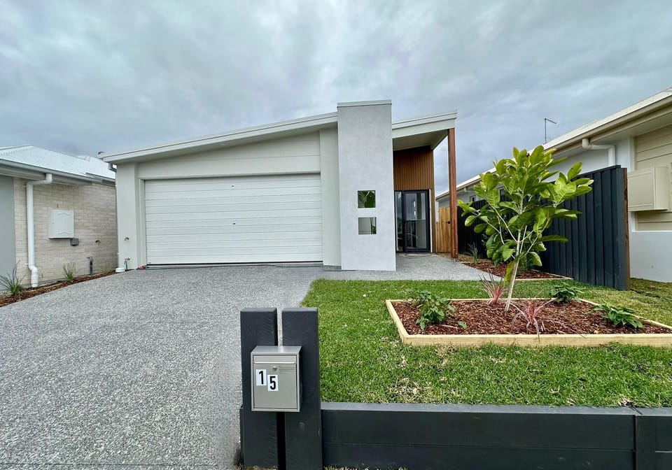 SOLD by Team Cassie Kennedy!