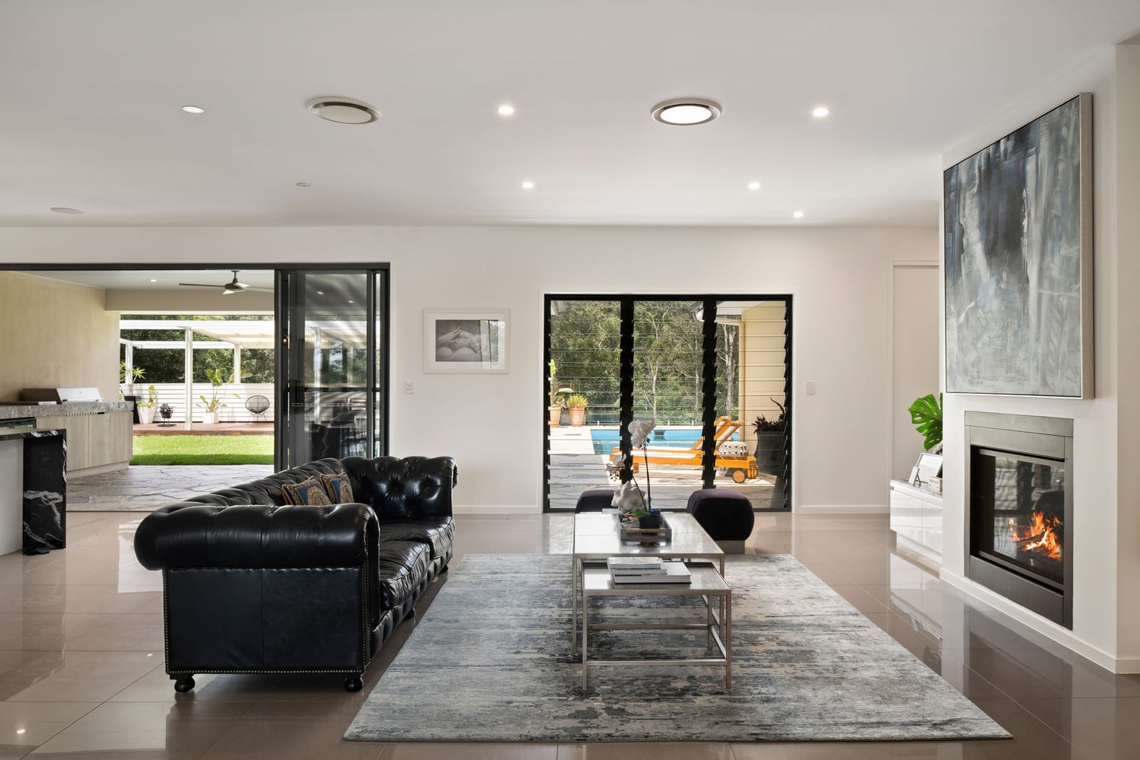 Absolute Magnificence: Ultra-Private Acreage Entertainer