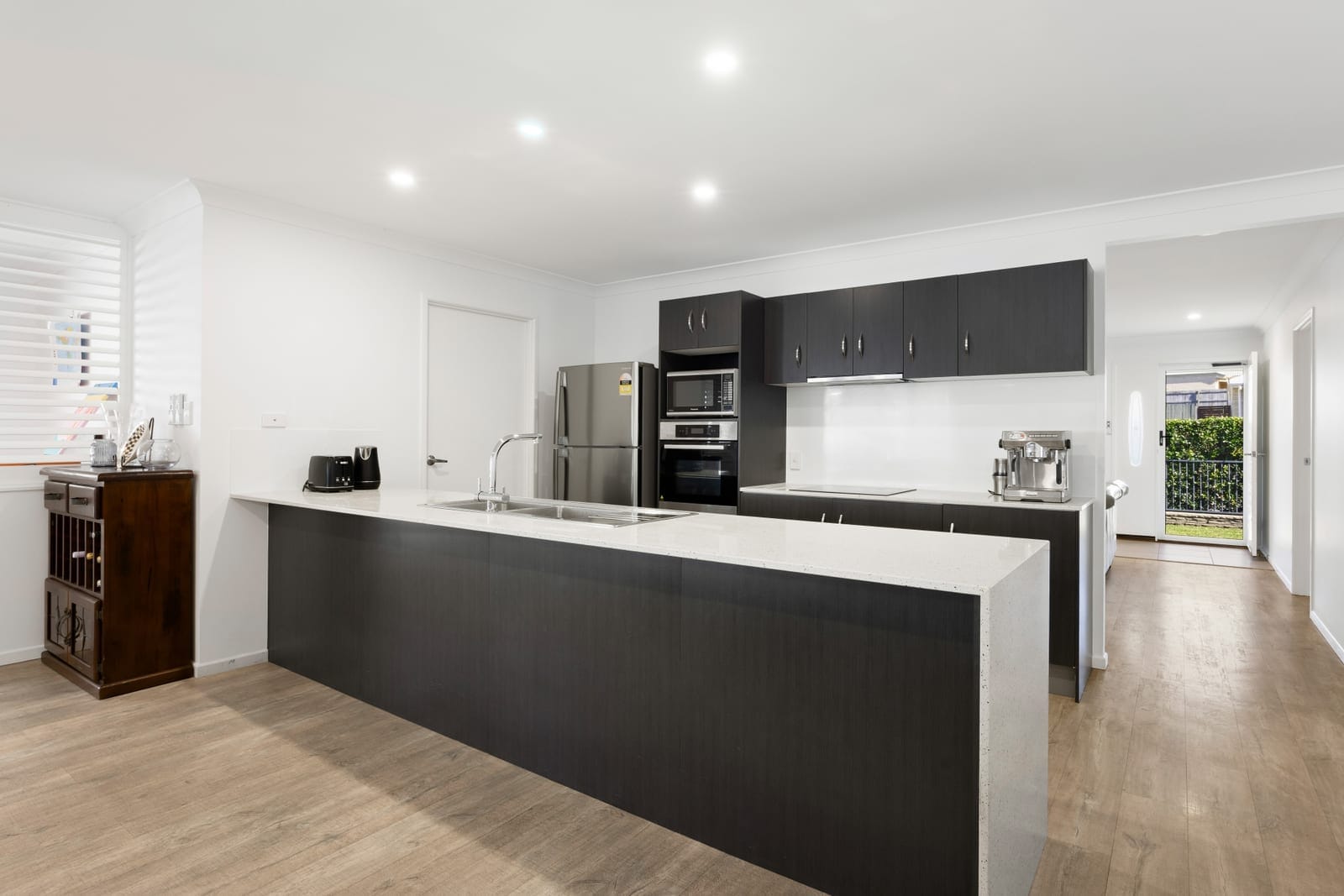 Single-Level Ease Meets Family-Friendly Comfort