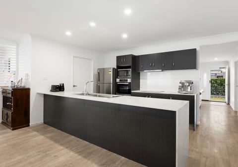 Single-Level Ease Meets Family-Friendly Comfort