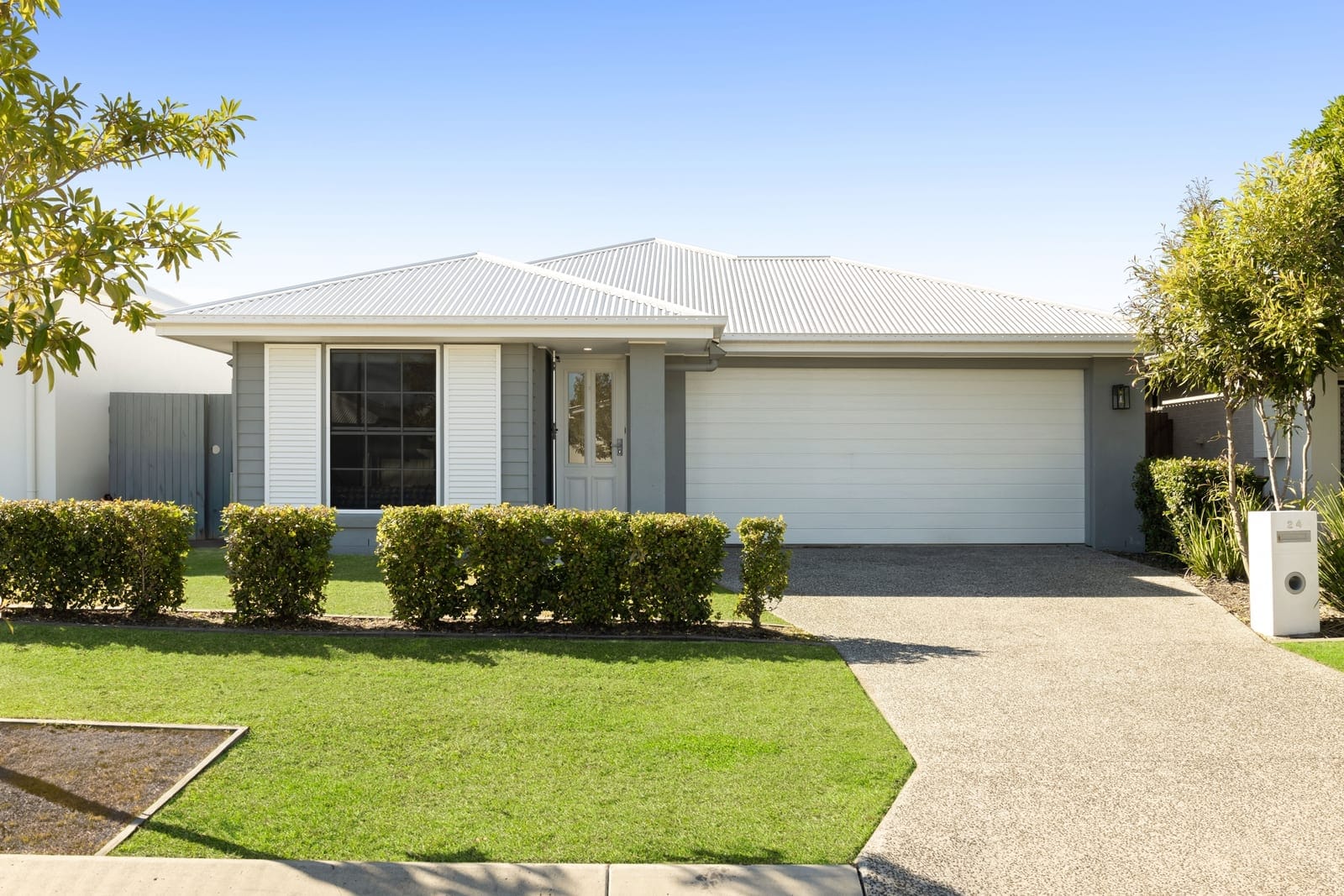 SOLD by Team Cassie Kennedy!