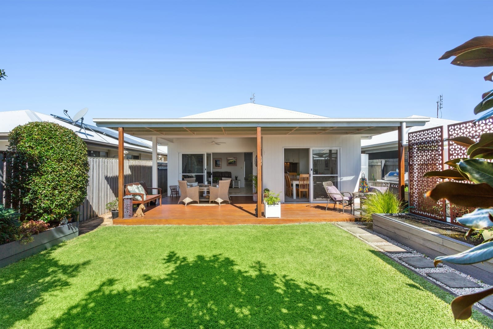 SOLD OFF-MARKET by Team Cassie Kennedy!