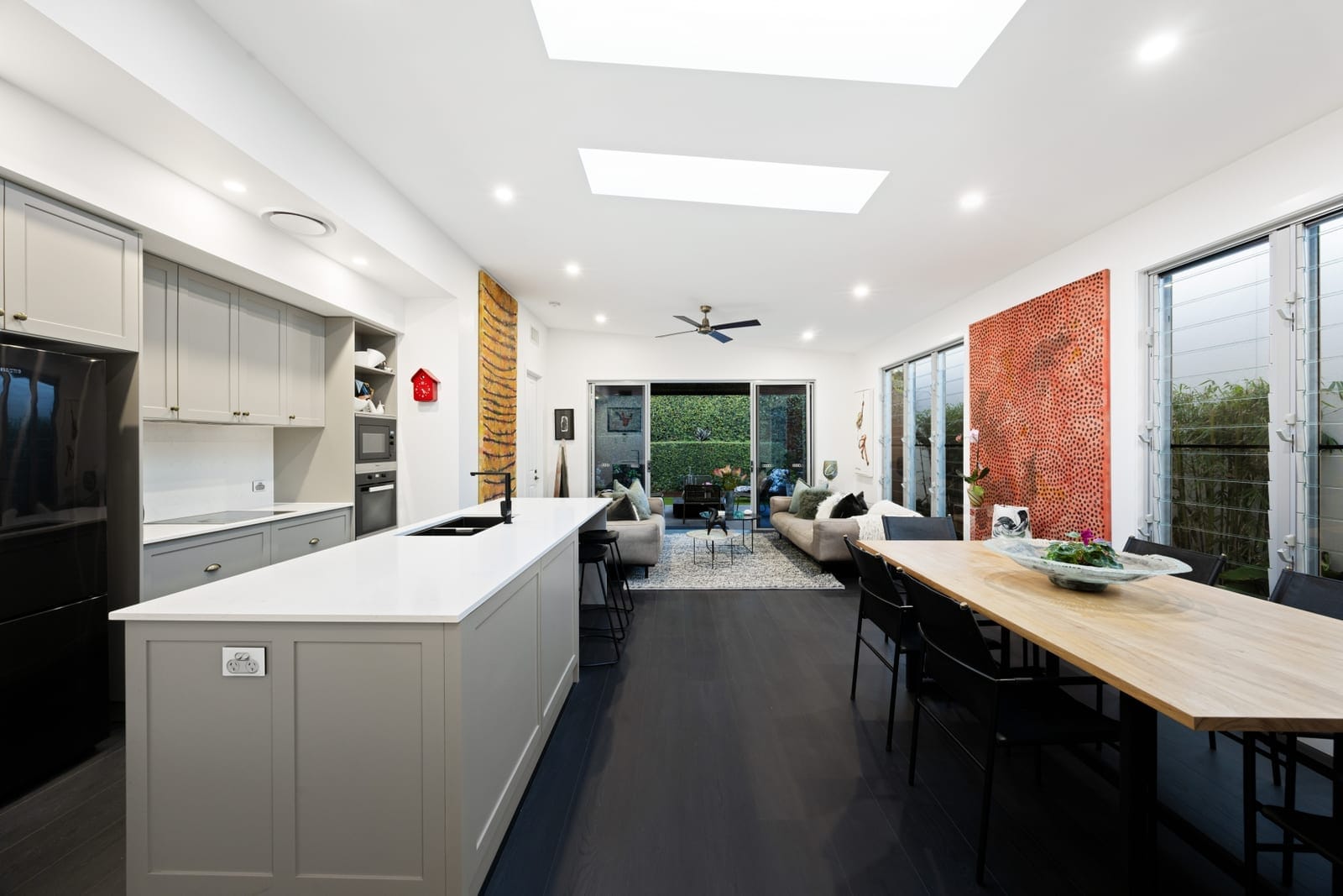 Elegant Home In Bespoke Residence
