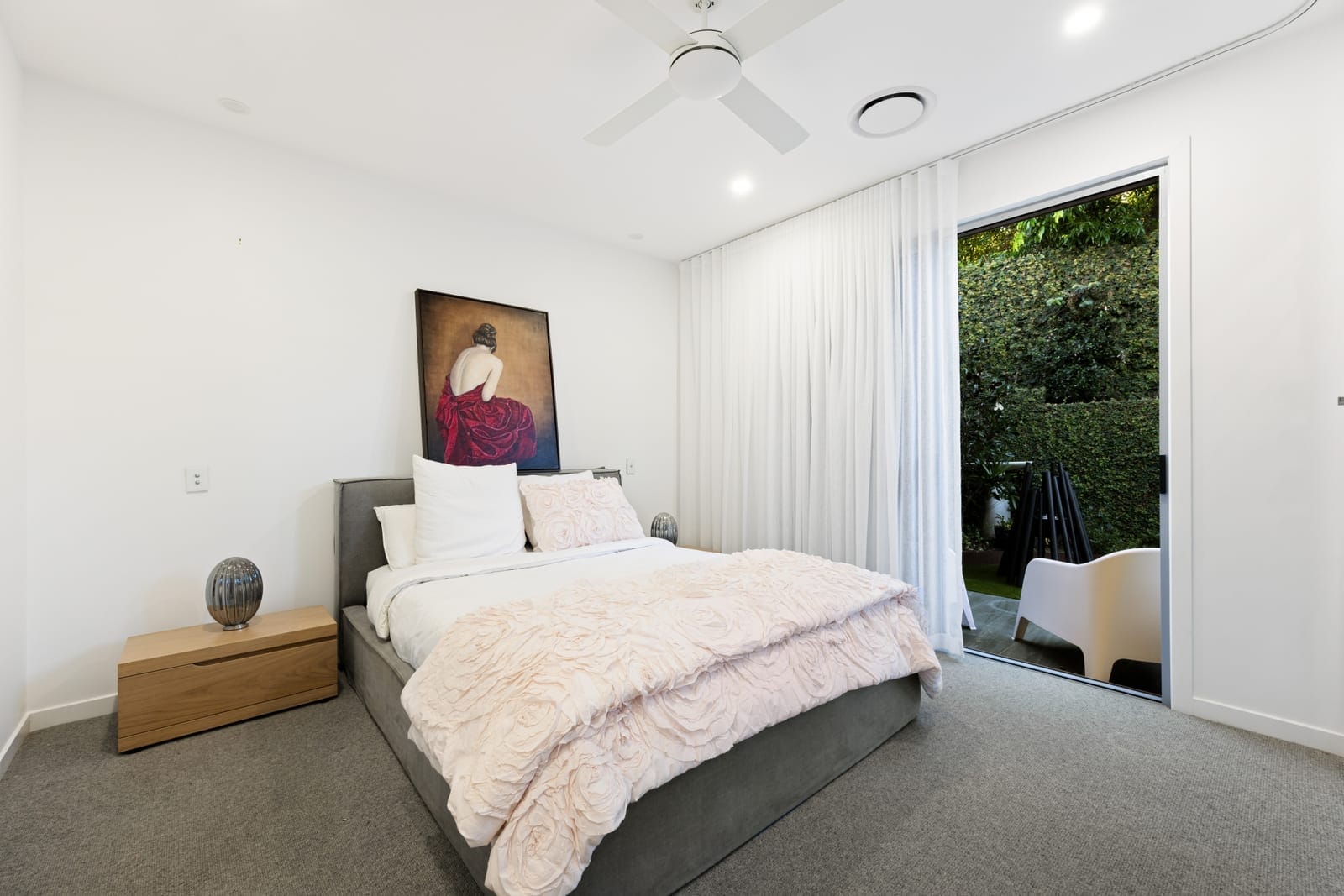 Elegant Home In Bespoke Residence