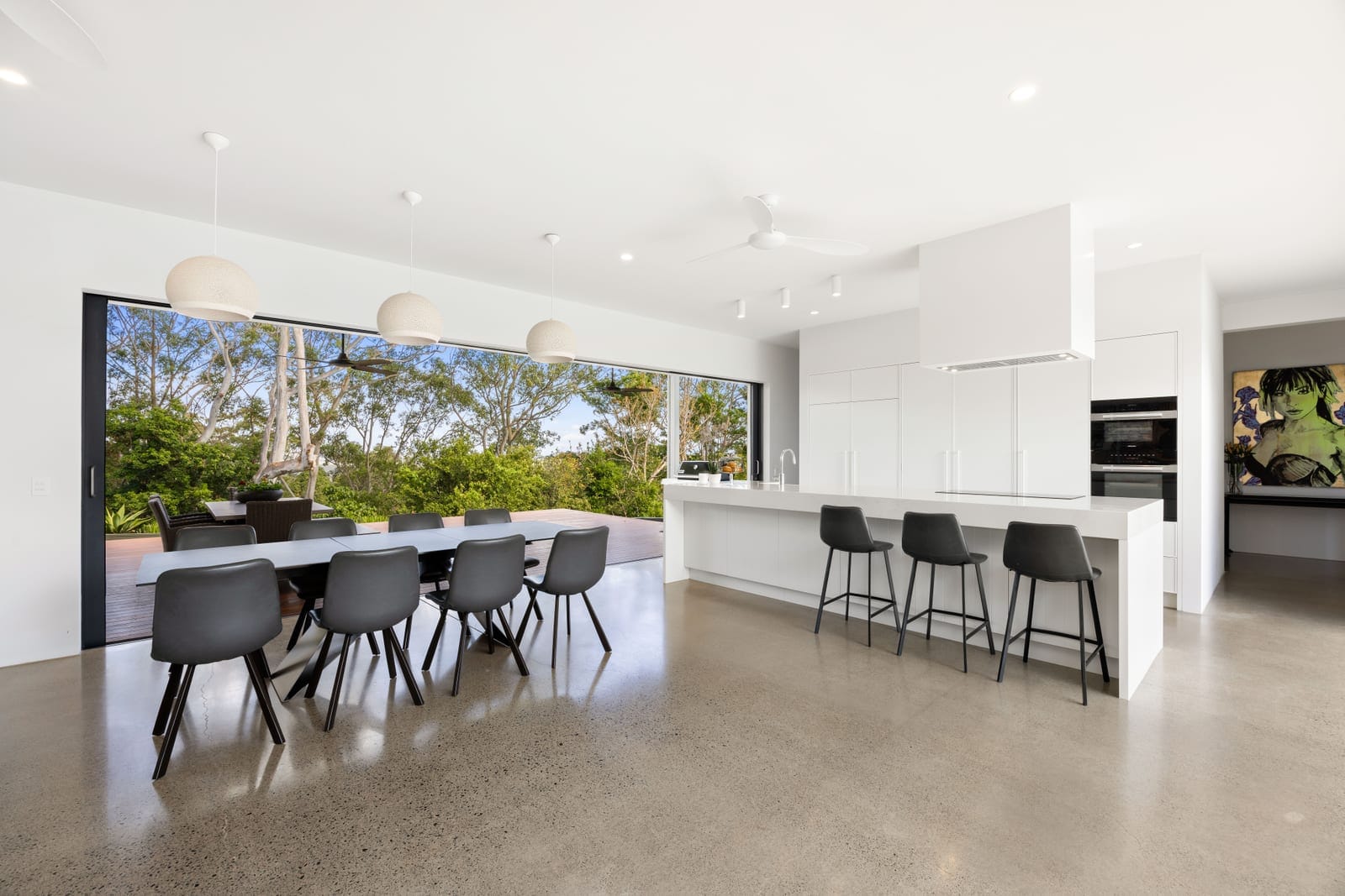 An Exceptional Mons Estate Designed for Modern Living
