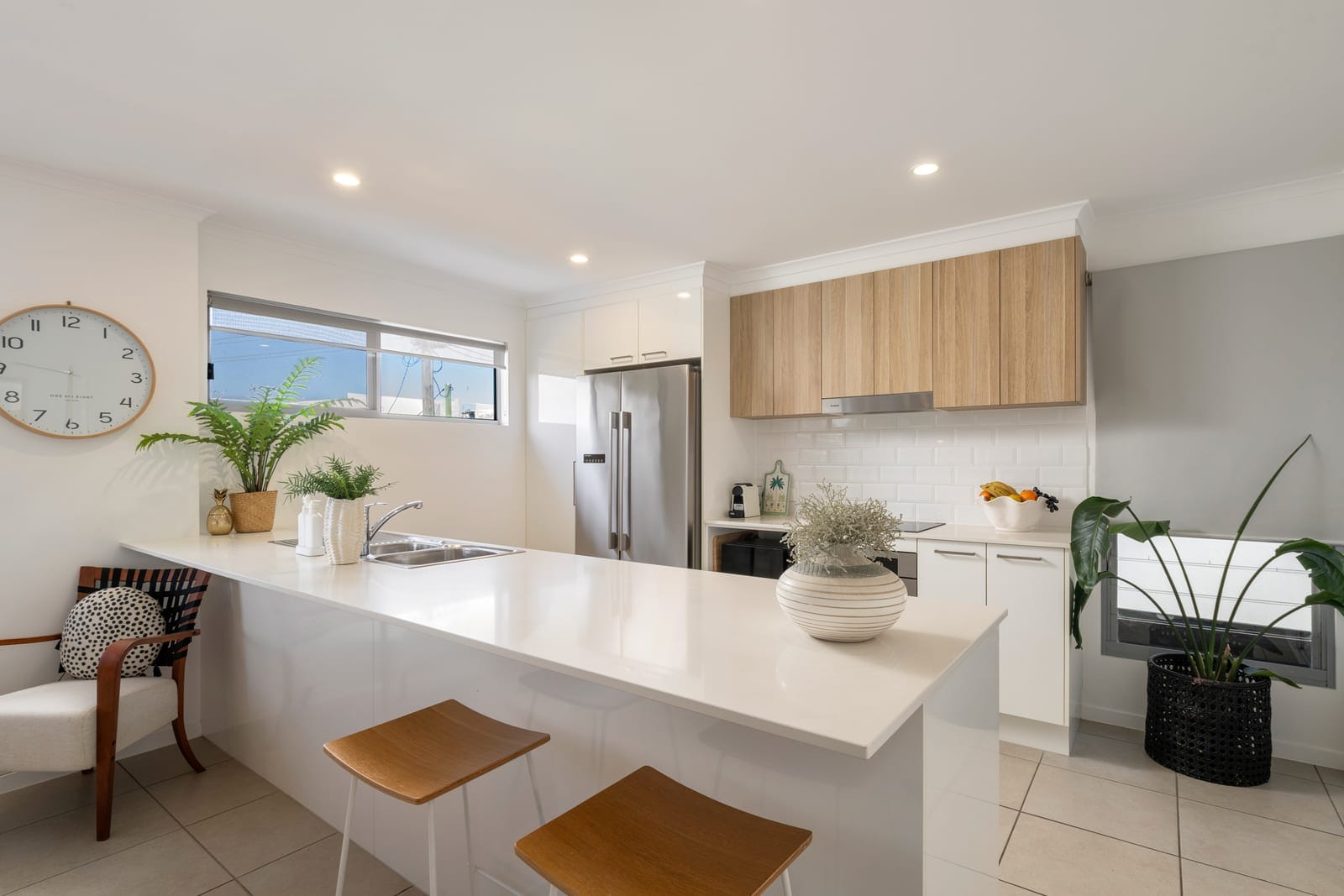 Stylish Beachside Living, Steps To The Sand