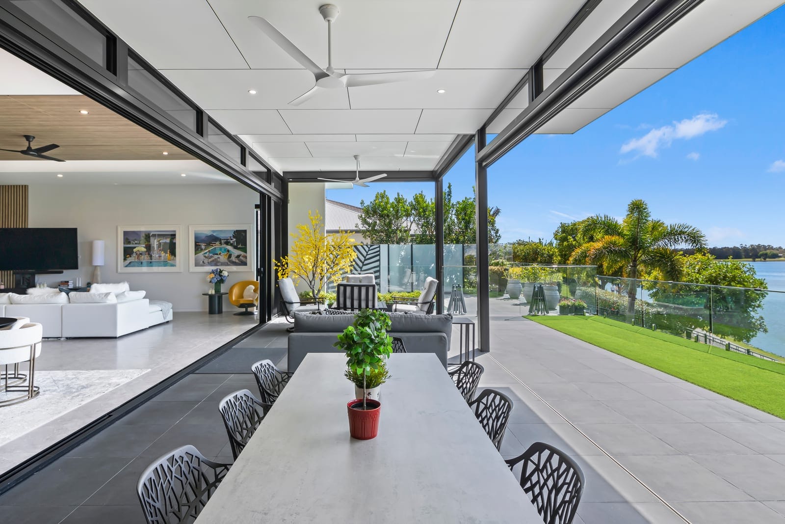 Lakeside Architectural Marvel, Celebrating Large-Scale Liveable Luxury