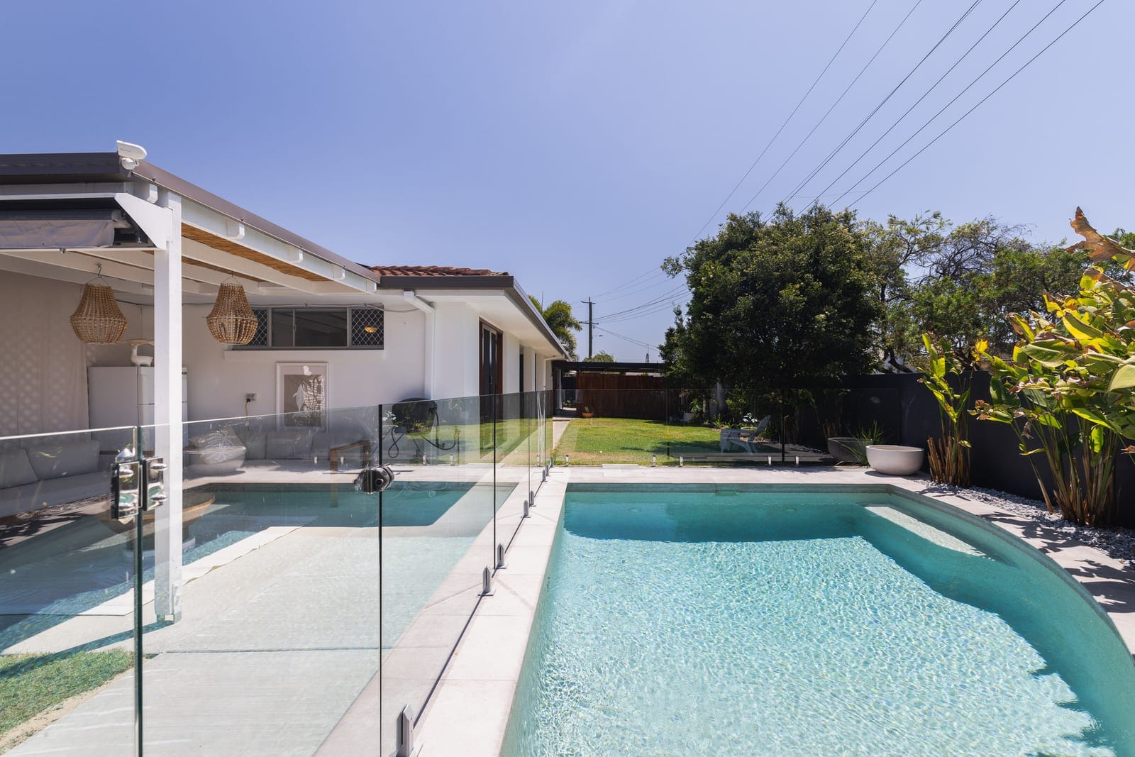 North Facing Entertainer: Dual Access, Dual Living