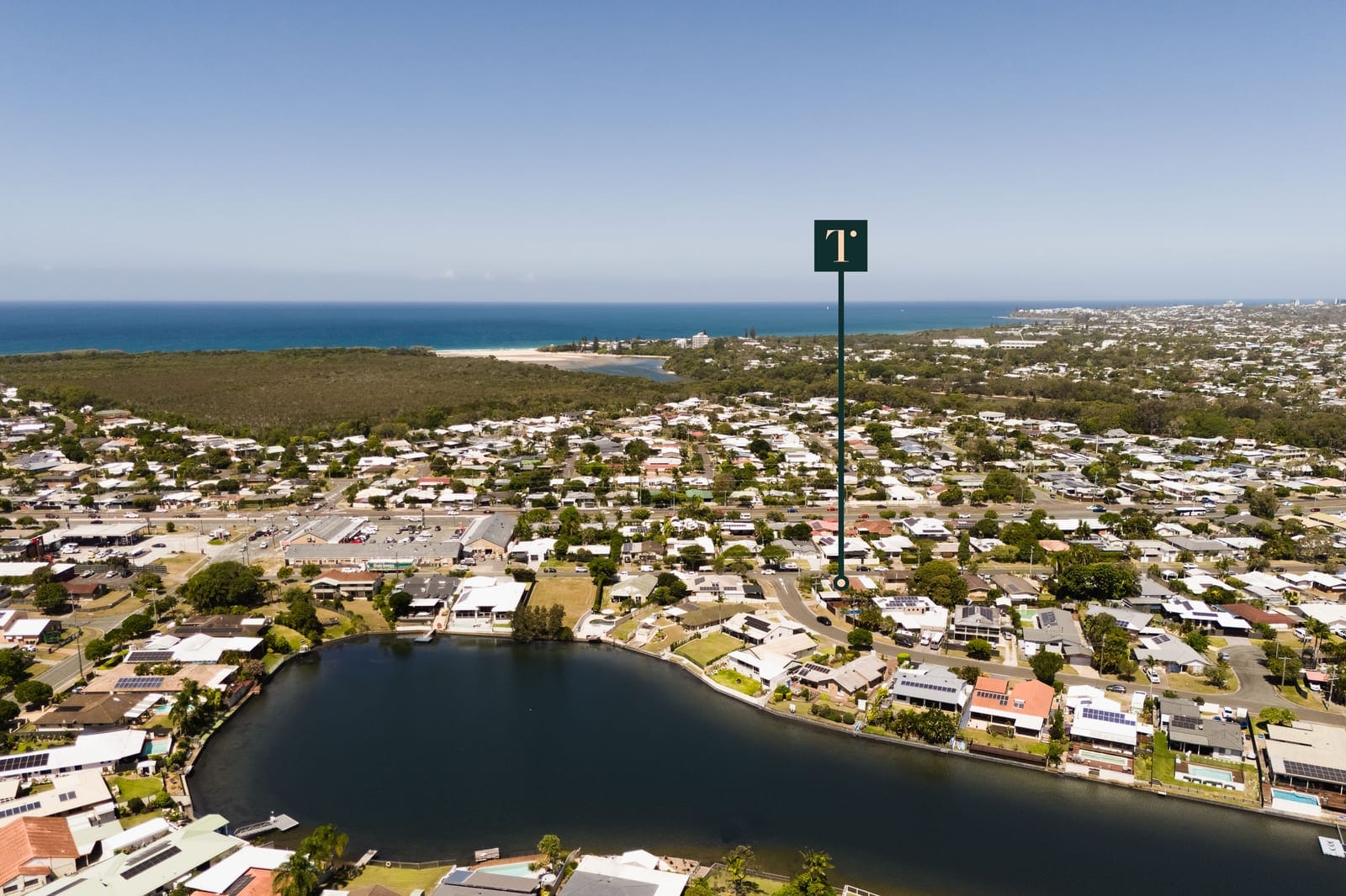 North Facing Entertainer: Dual Access, Dual Living