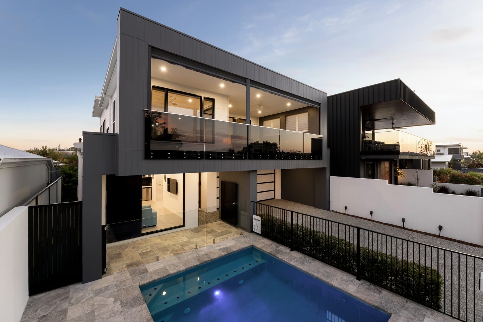 Luxury North-Facing Waterfront Entertainer