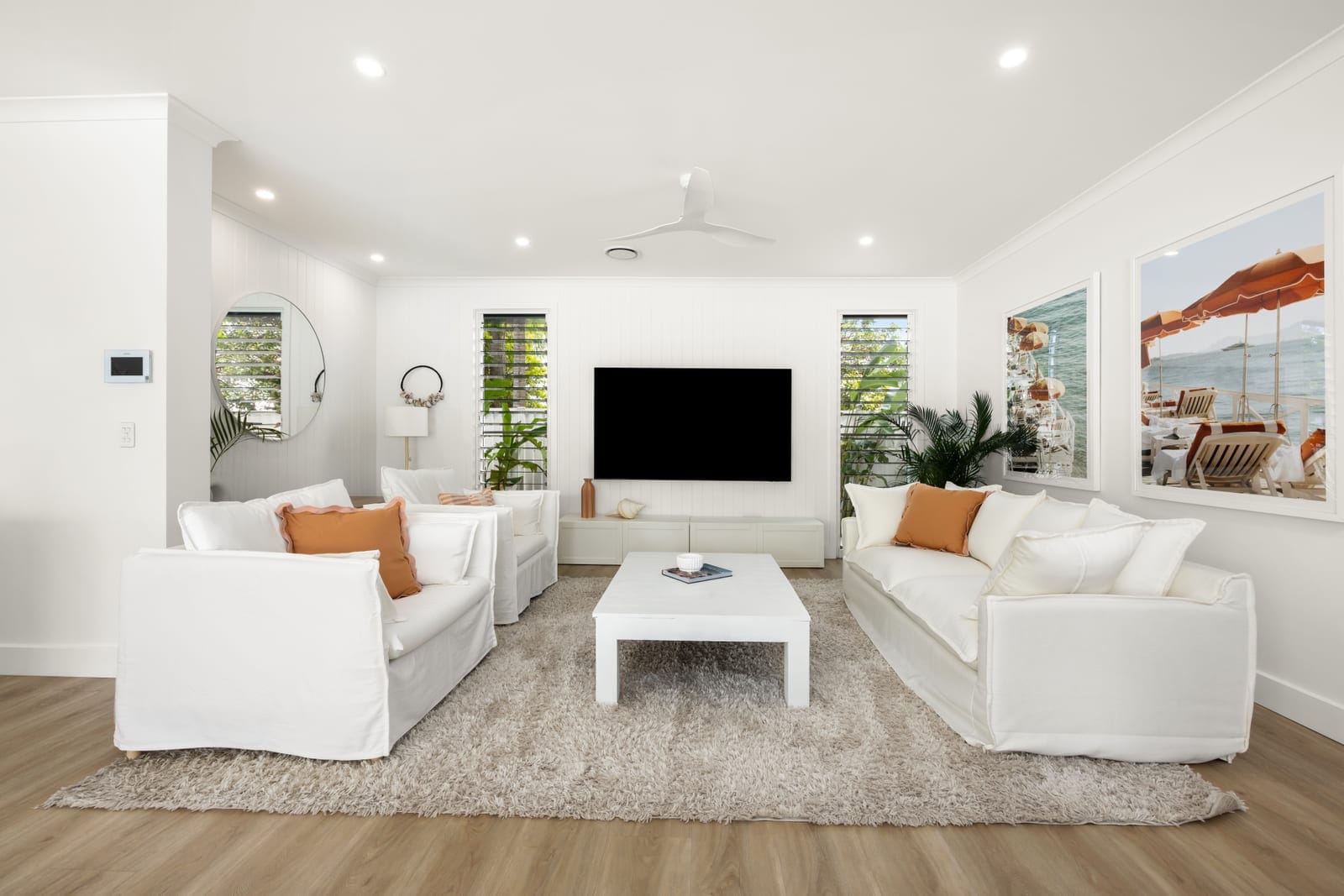 Architectural Beachside Luxury, 600m from Mooloolaba