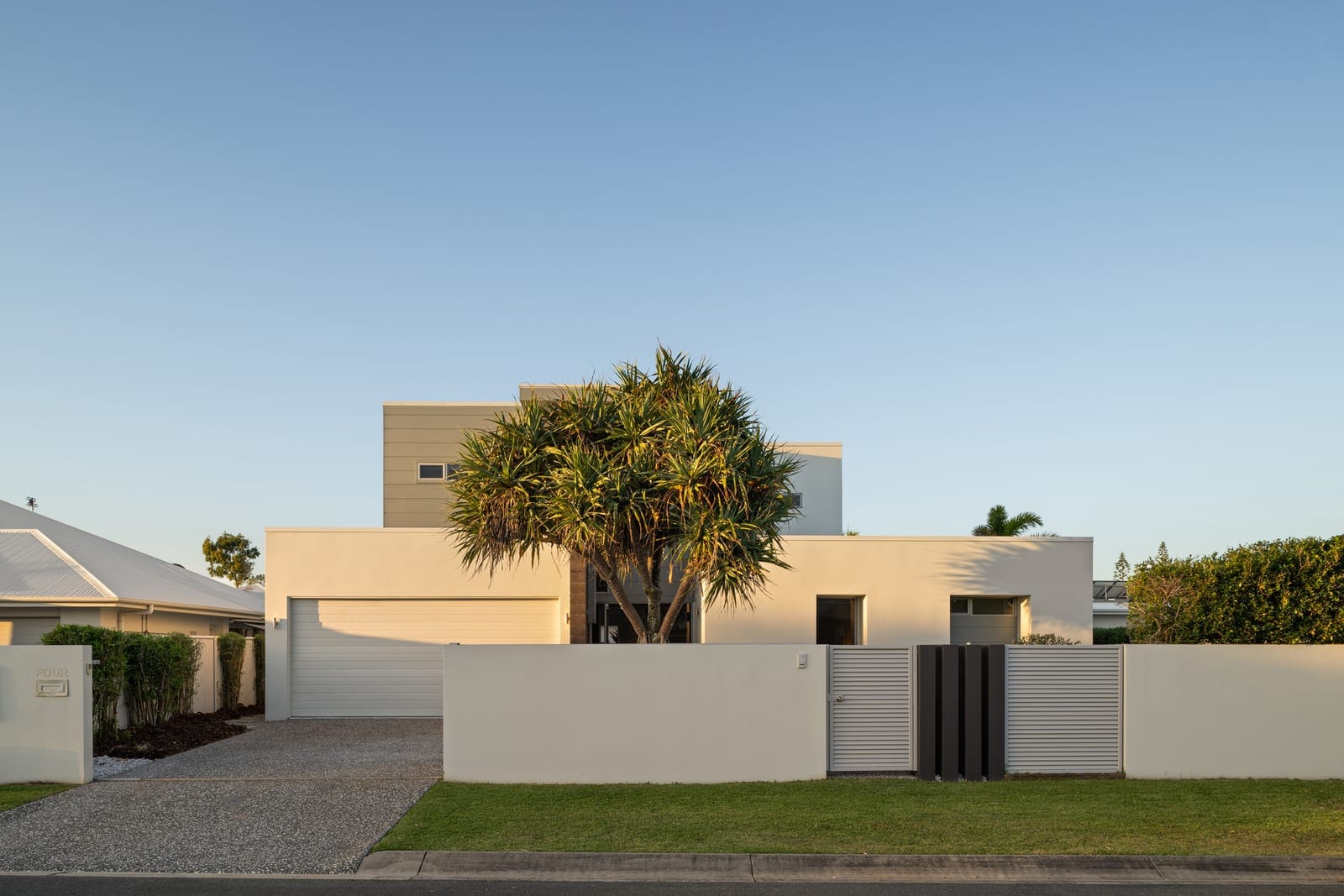 Modern Elegance: Coastal Luxury